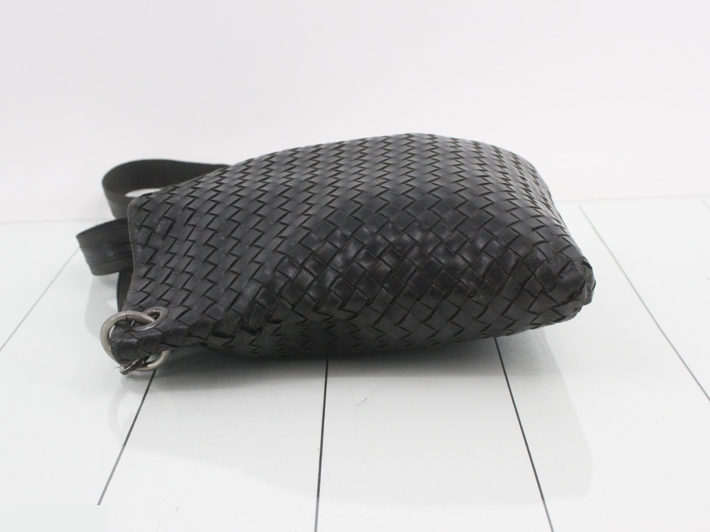 Intrecciato (Bag) - Shoulder Bag - Black — view 4