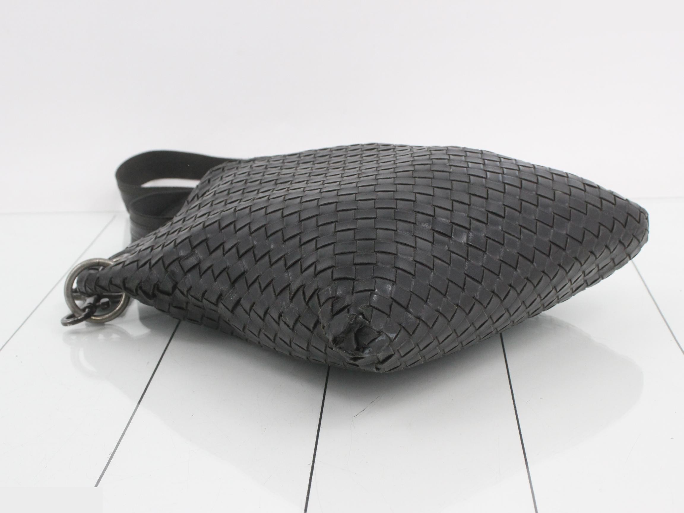 Intrecciato (Bag) - Shoulder Bag - Black — view 5