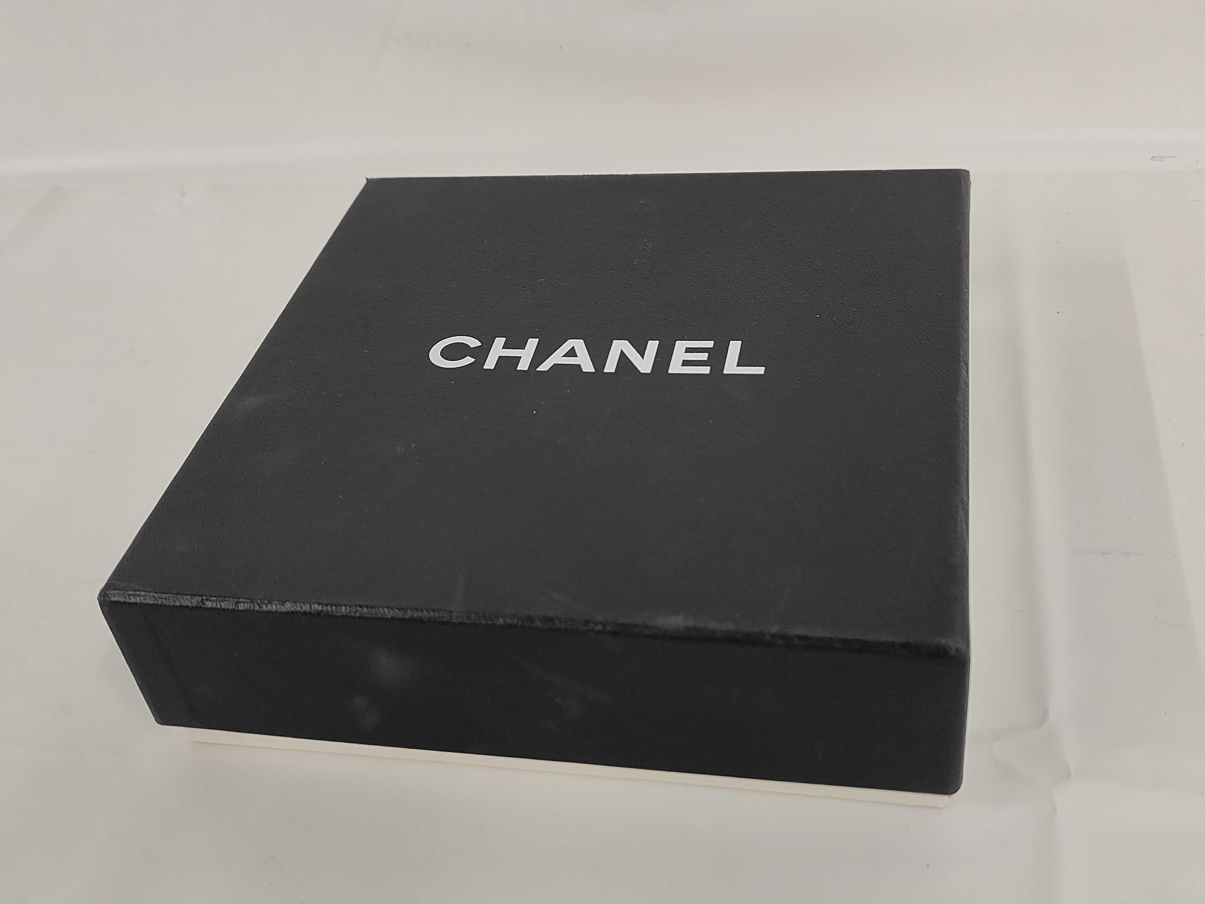 chain belt, box, belt — view 6