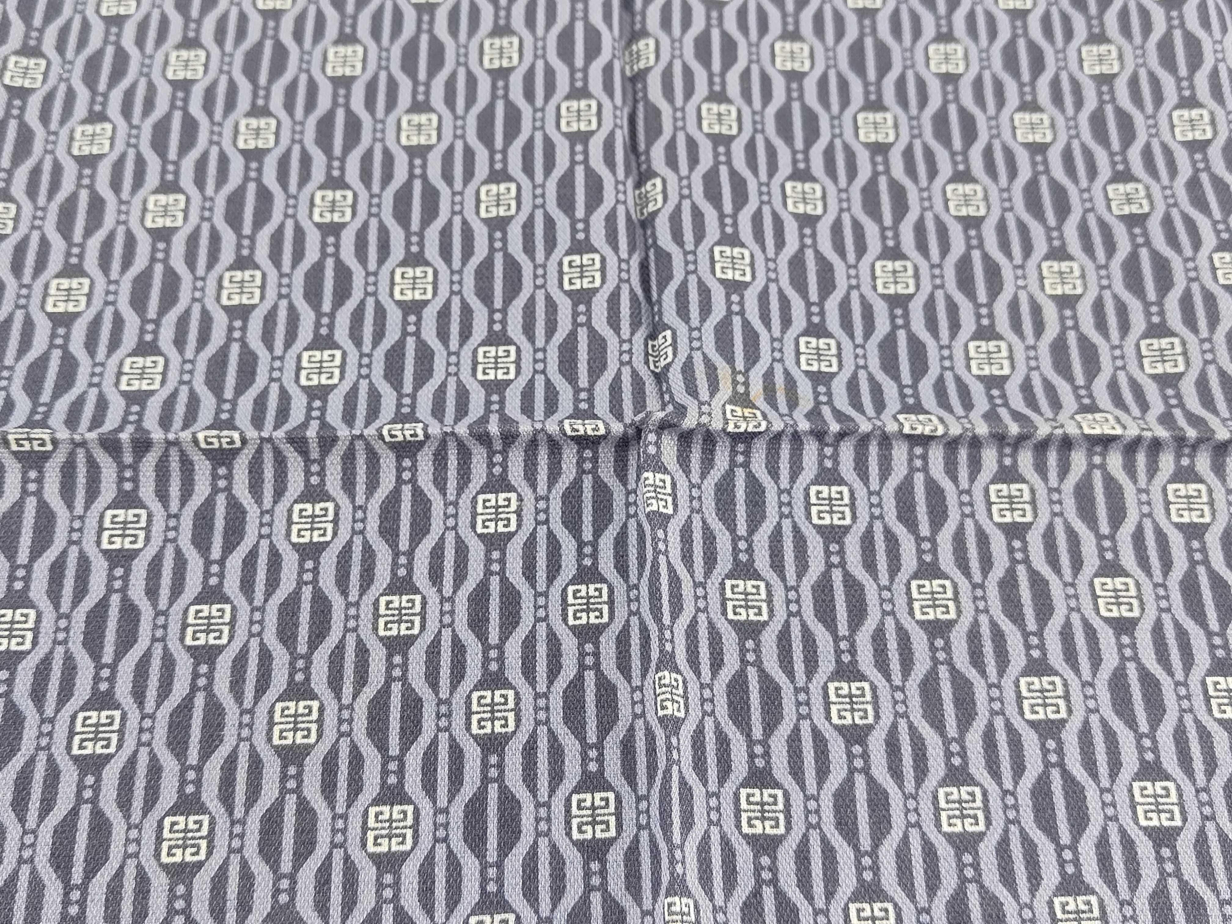 scarves and other accessories — view 4