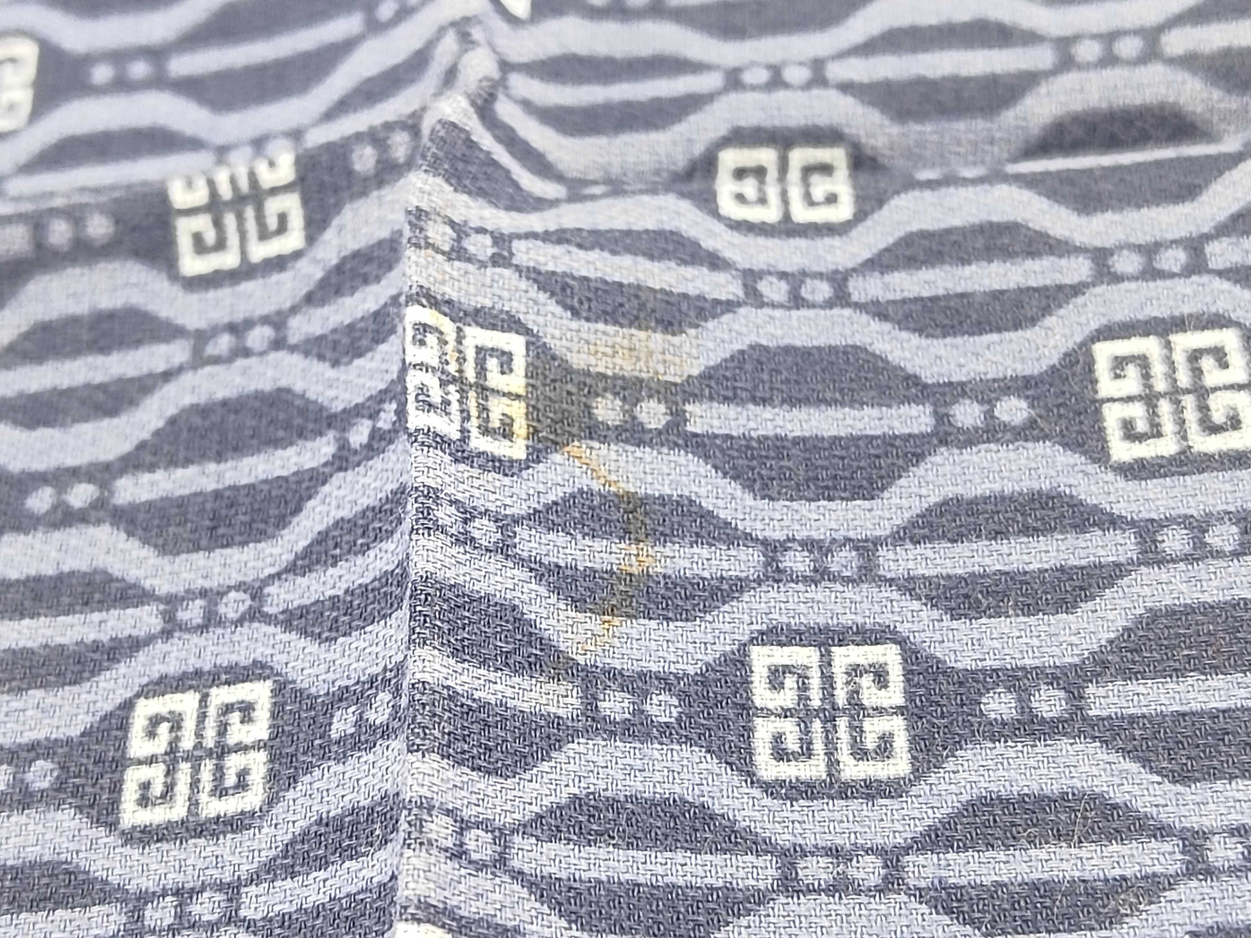 scarves and other accessories — view 7