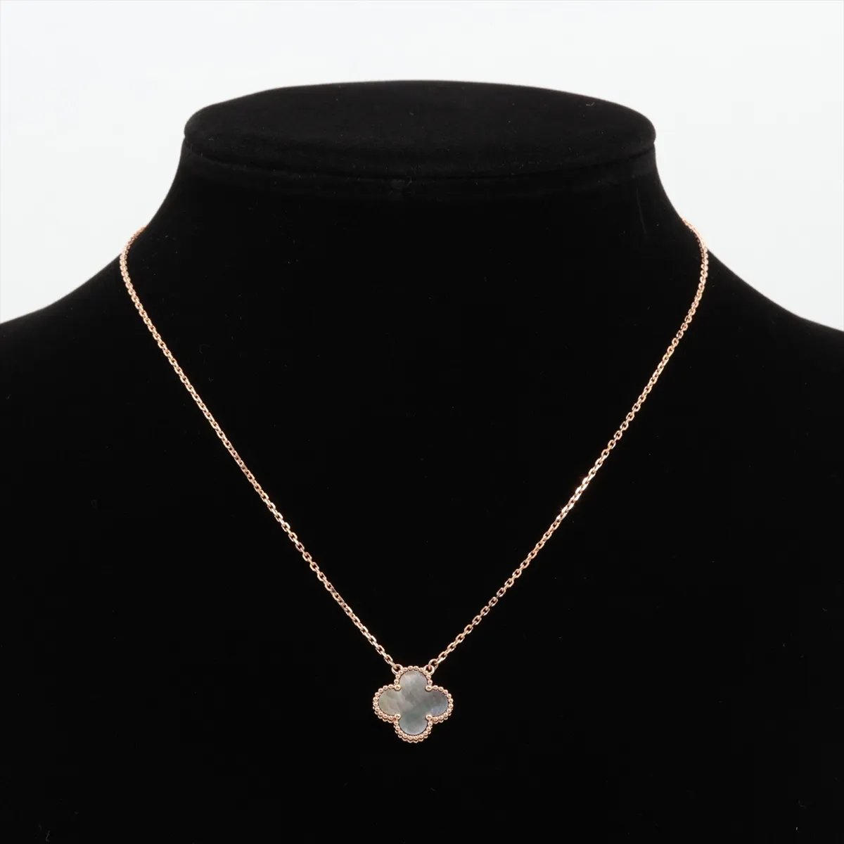 Vintage Alhambra Grey Shell Necklace, 750 (PG), 5.0g, JD641412. Hallmark damaged, some cloudiness on the shell, — view 5