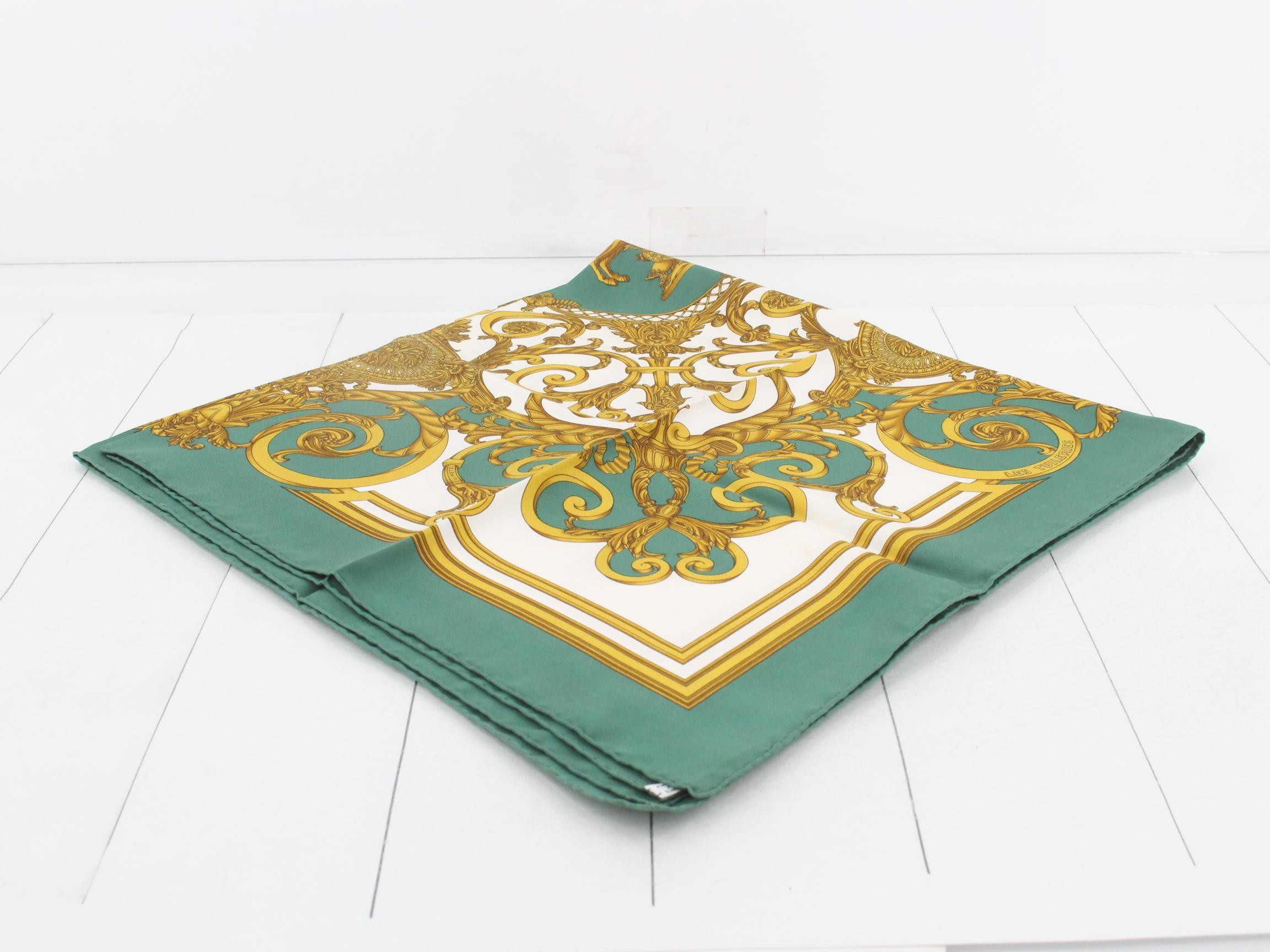scarf — view 2