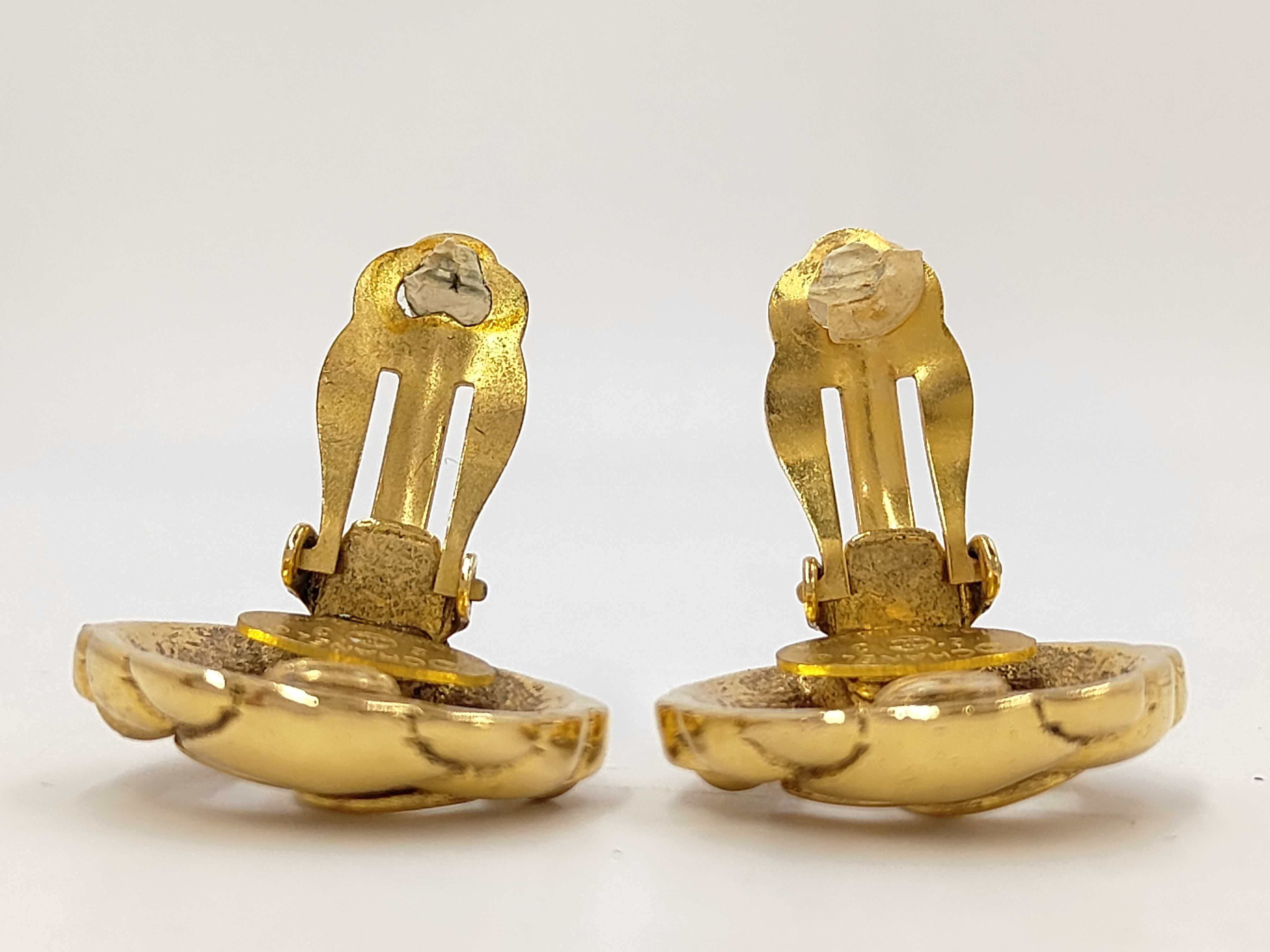 Round Coco Gold Yg Earrings — view 4