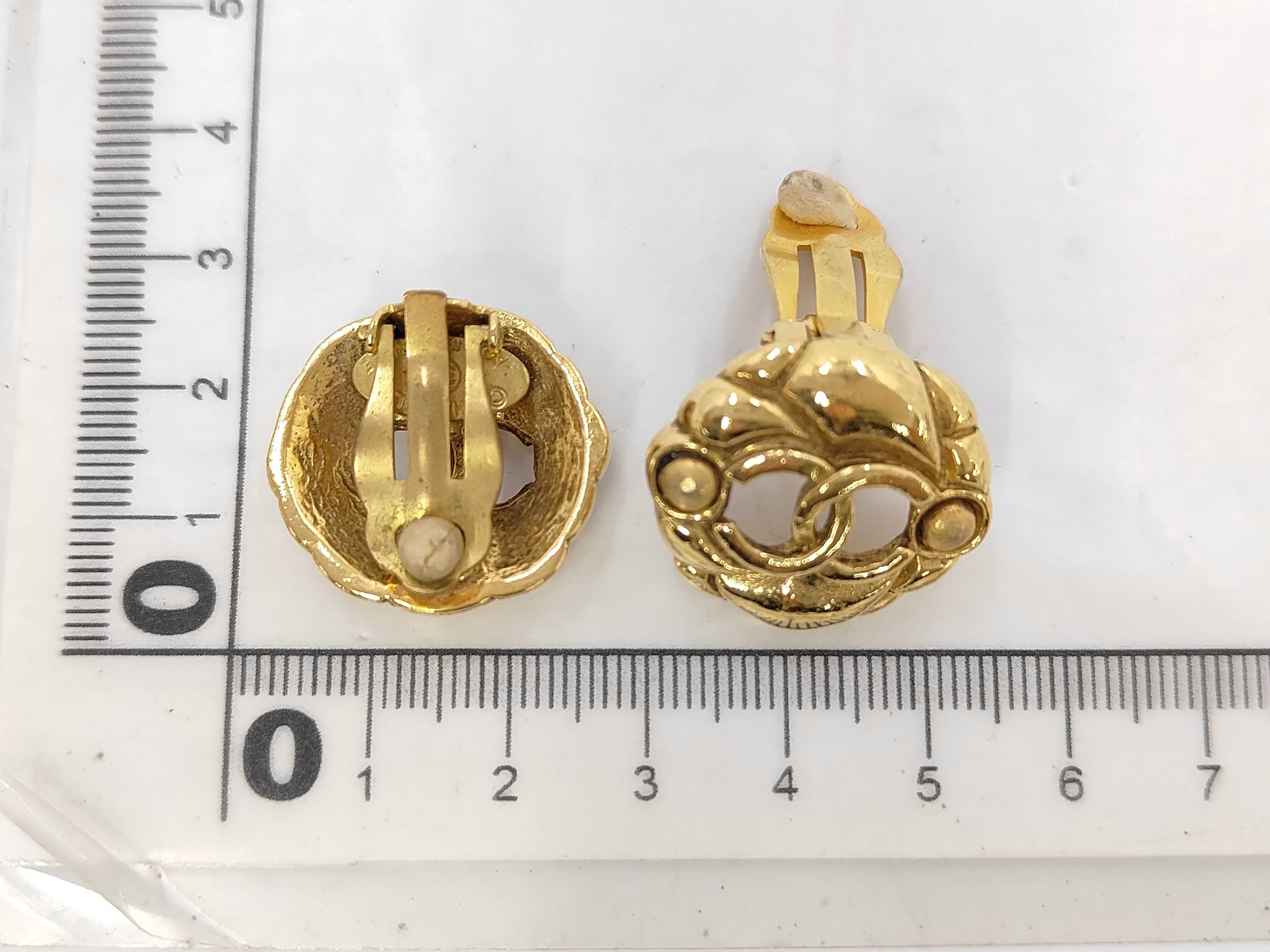 Round Coco Gold Yg Earrings — view 7