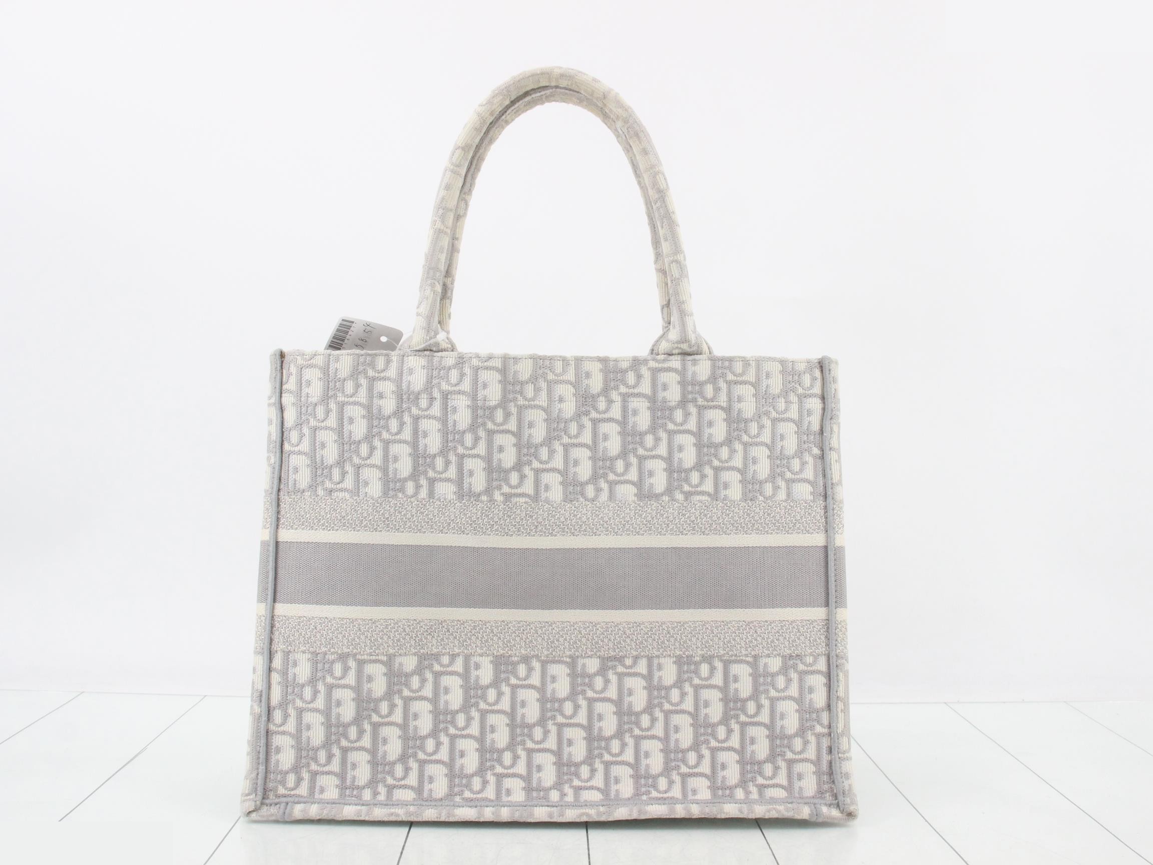 Trotter Book Tote Medium Oblique Tote Bag — view 2