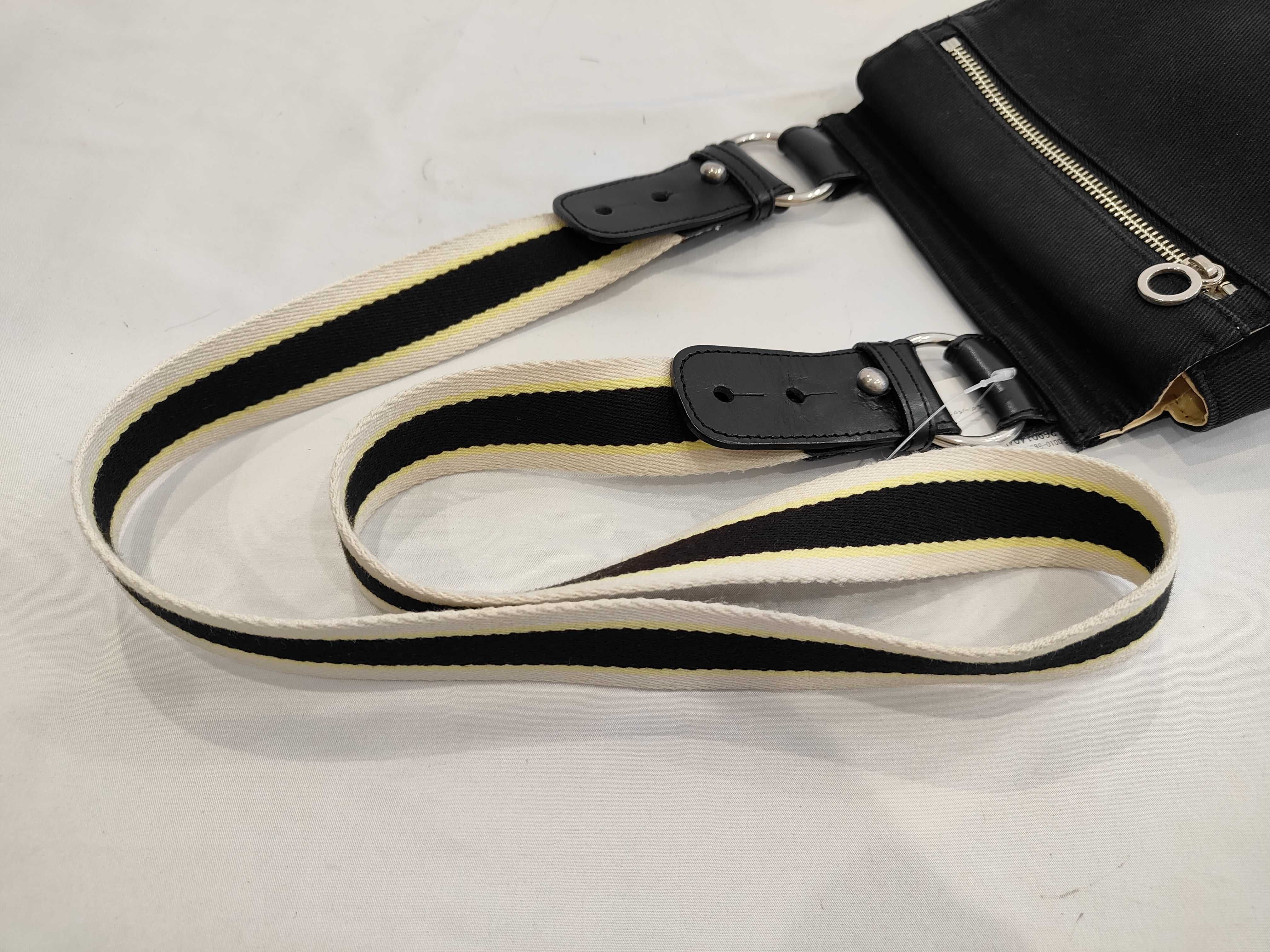 Canvas Shoulder Bag — view 7