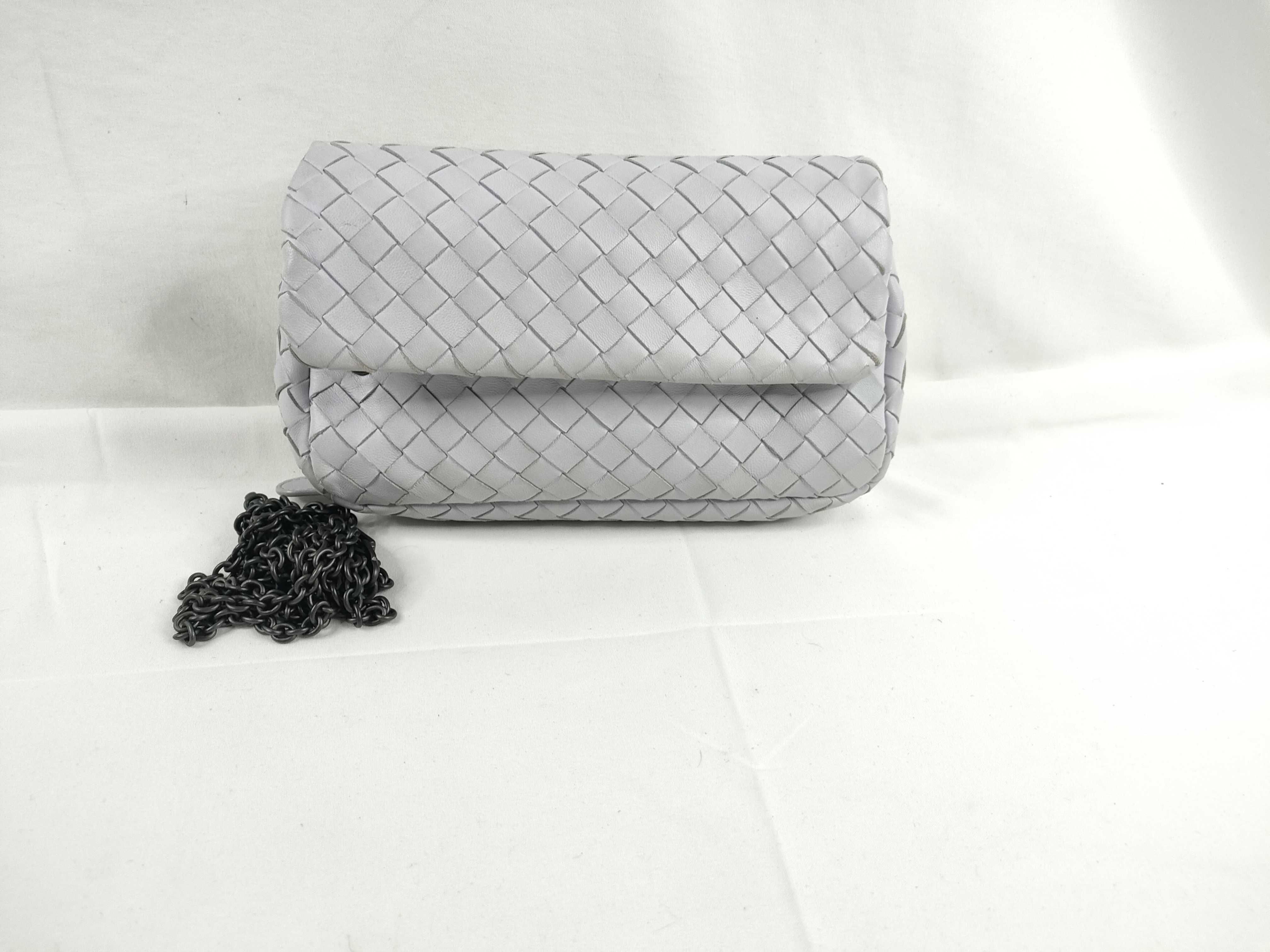 Intrecciato Bottega Veneta Intrecciato Leather Chain Wallet Shoulder Bag