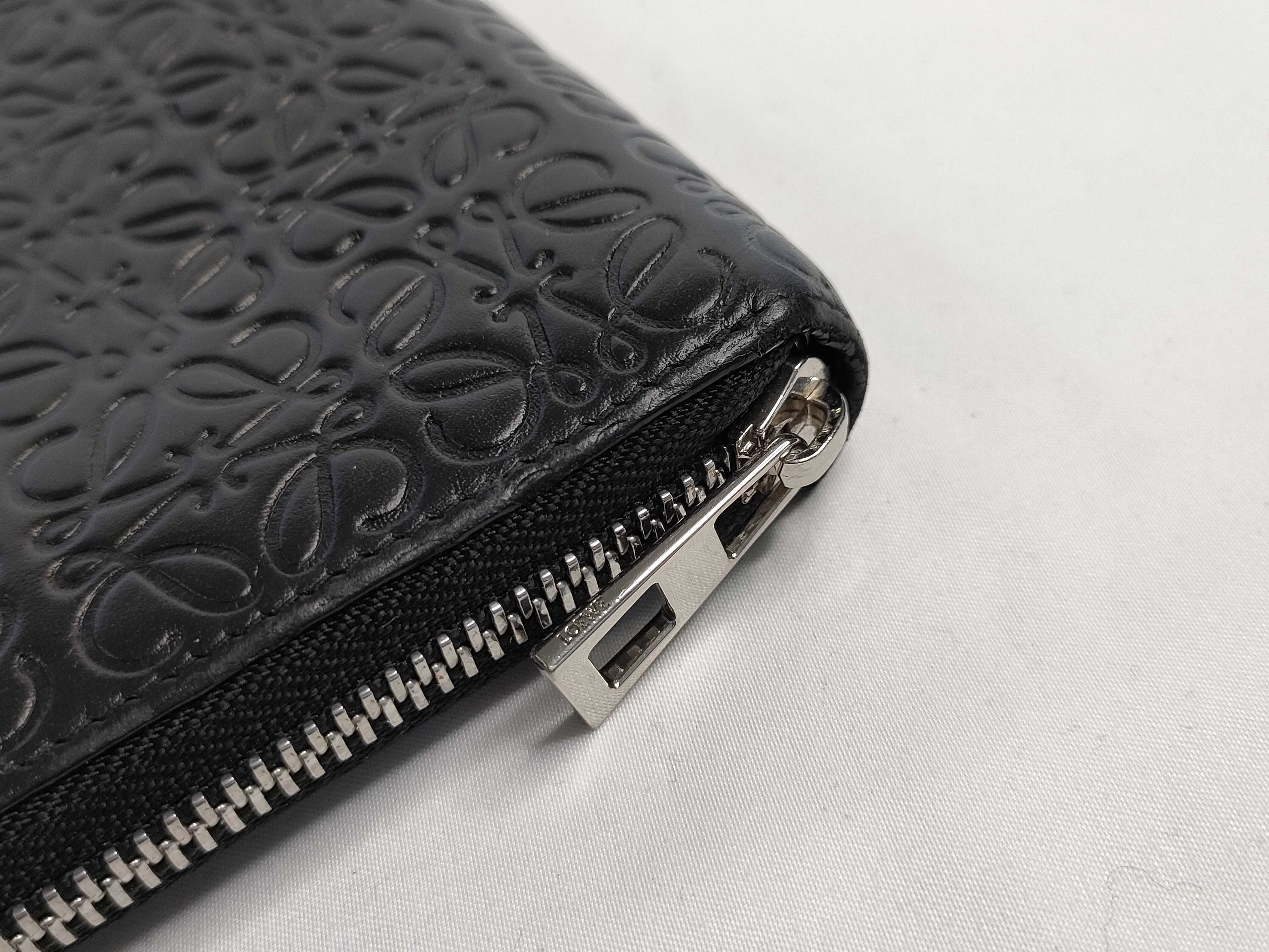 Repeat Anagram Leather Zip Organizer Long Wallet, Black, Serial Number — view 7