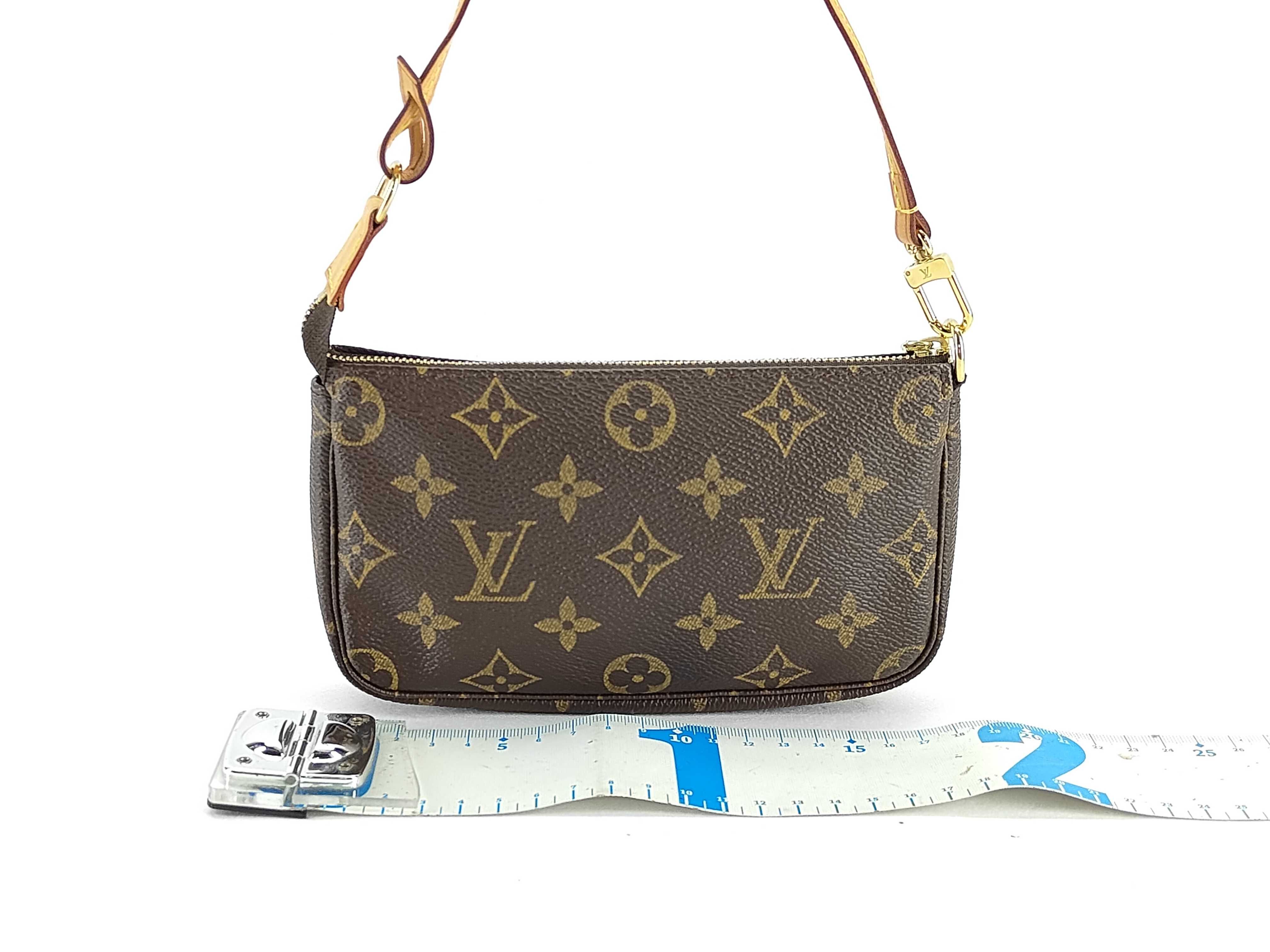 Monogram Louis Vuitton Monogram Mini Pochette Accessoires Pouch — view 2