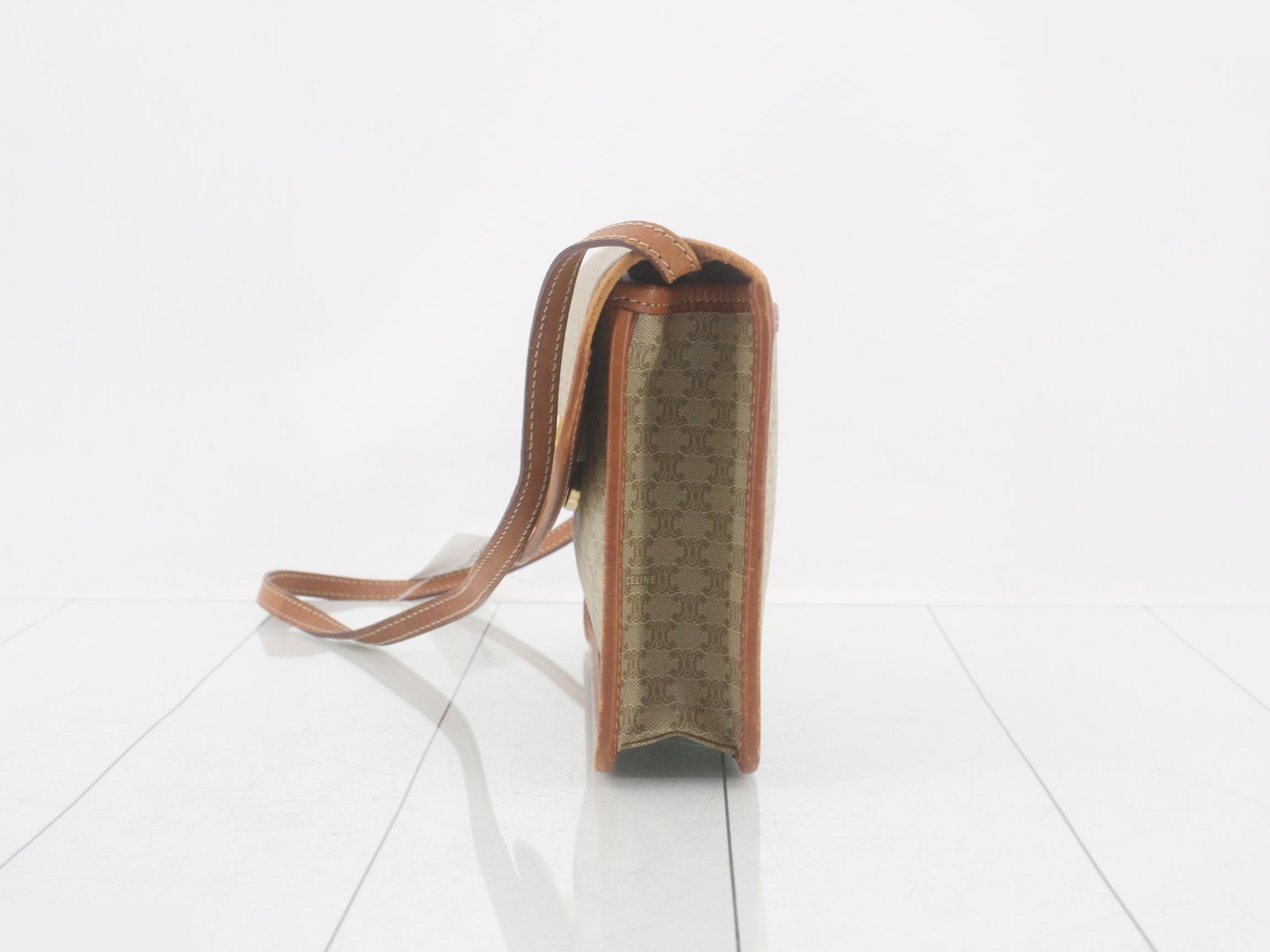 Macadam Circle Logo Shoulder Bag — view 3