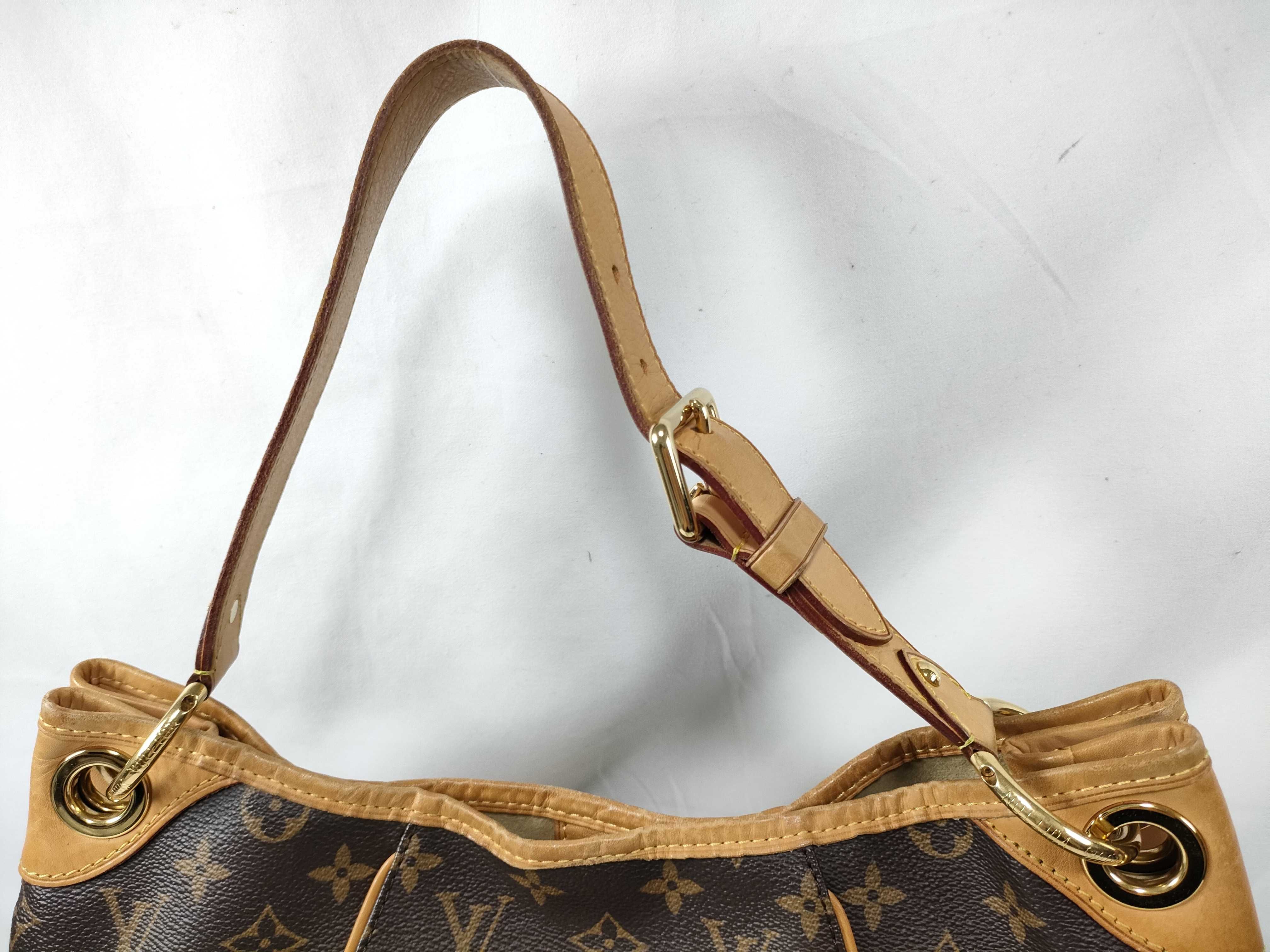 Monogram Louis Vuitton Galliera PM M56382 MI3161 Monogram Bag Shoulder Bag — view 3