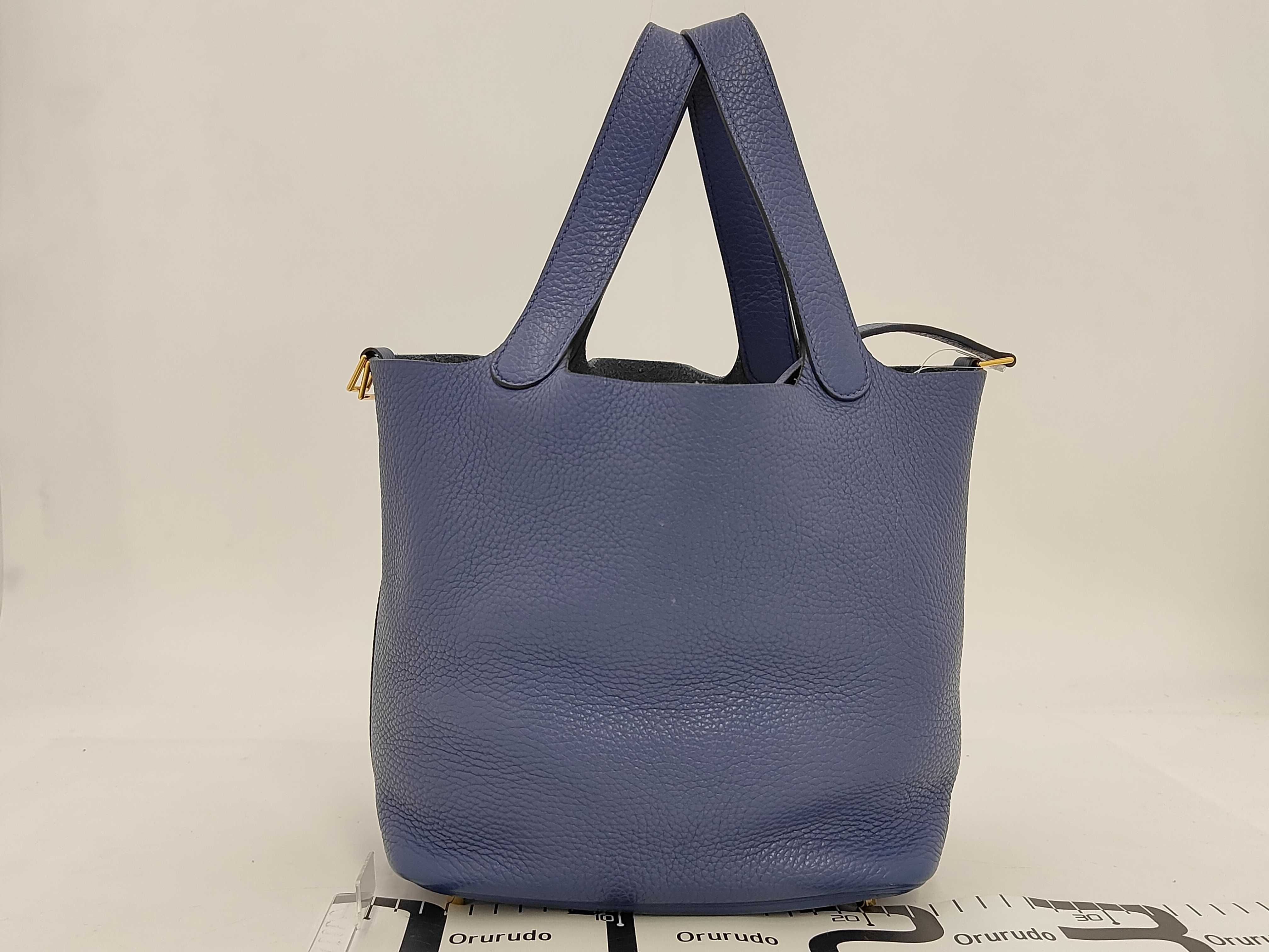 Picotin Lock 22 MM Taurillon Clemence Blue Brighton Gold Hardware C Stamp Handbag — view 2