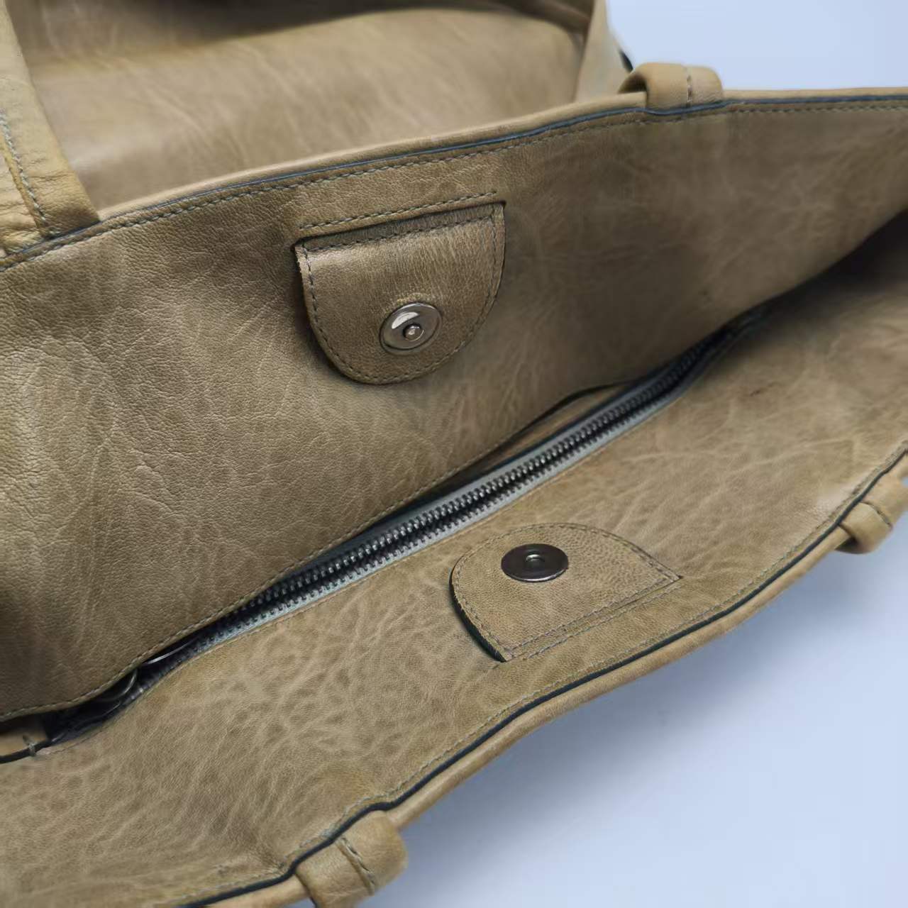 【*Shipped from: China*】Miu Miu Leather Handbag — view 9