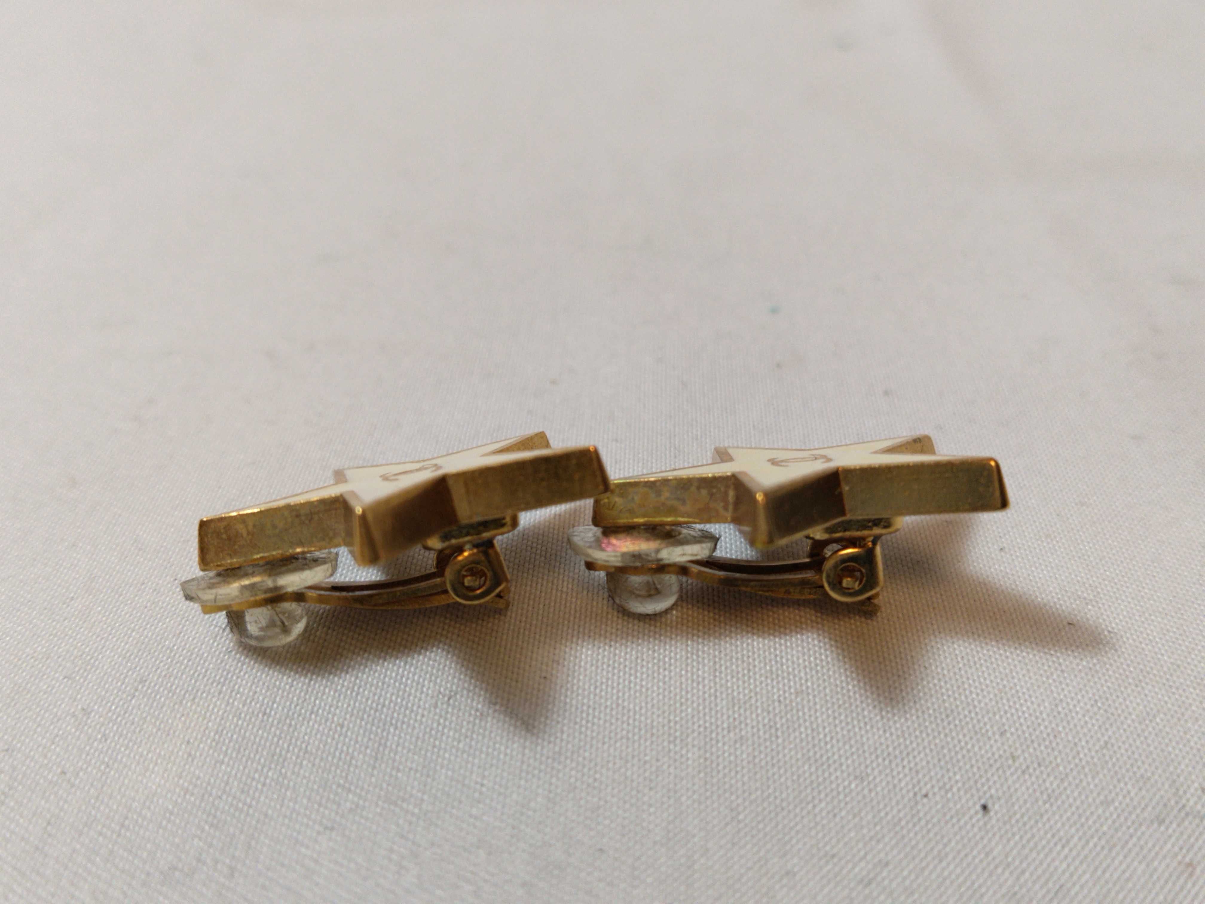 01P Star Earrings — view 3