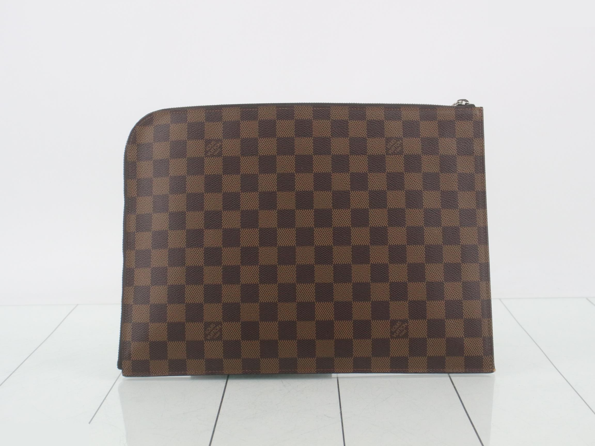 LV Damier Clutch Bag — view 2