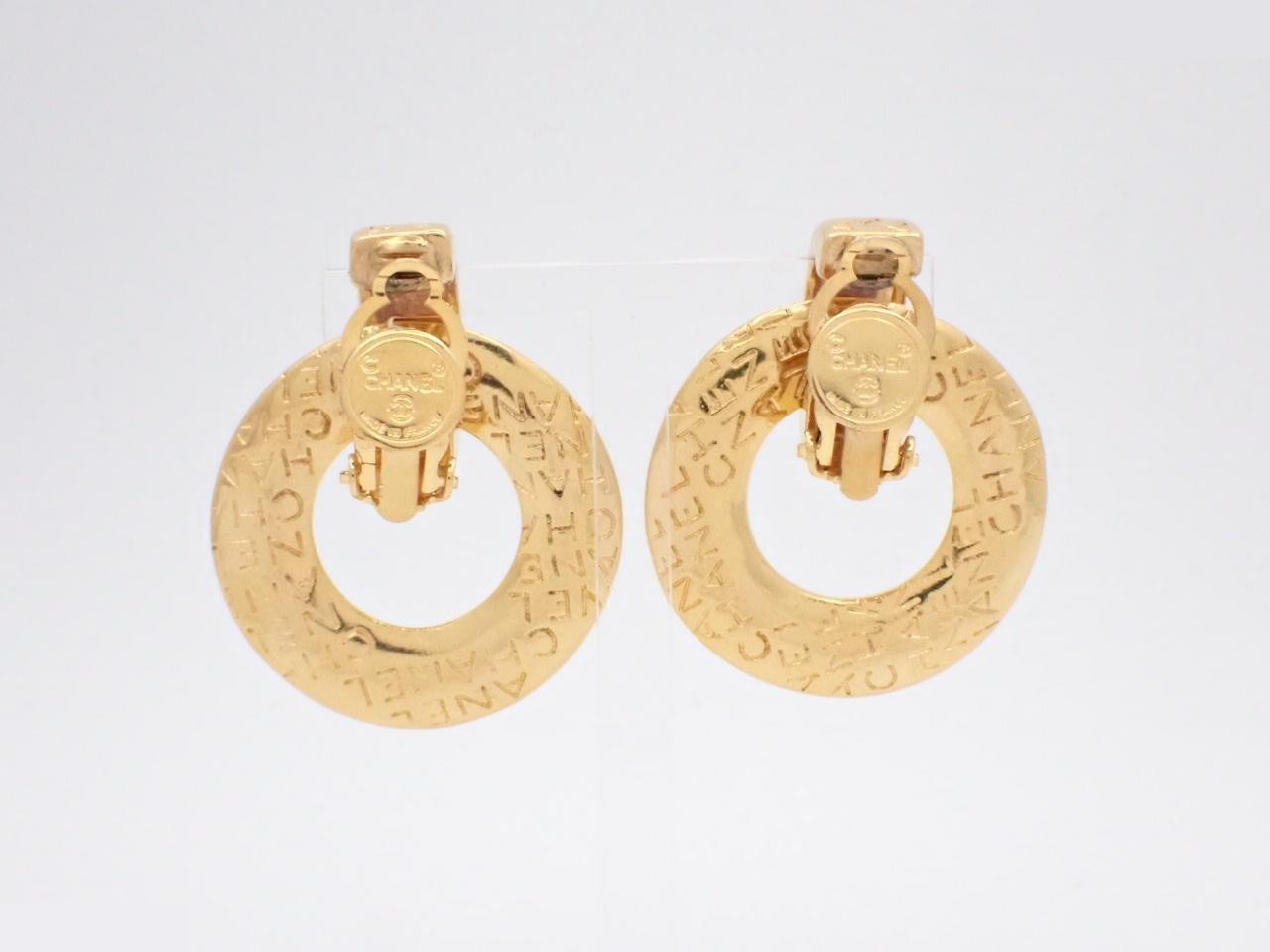 gold — view 2