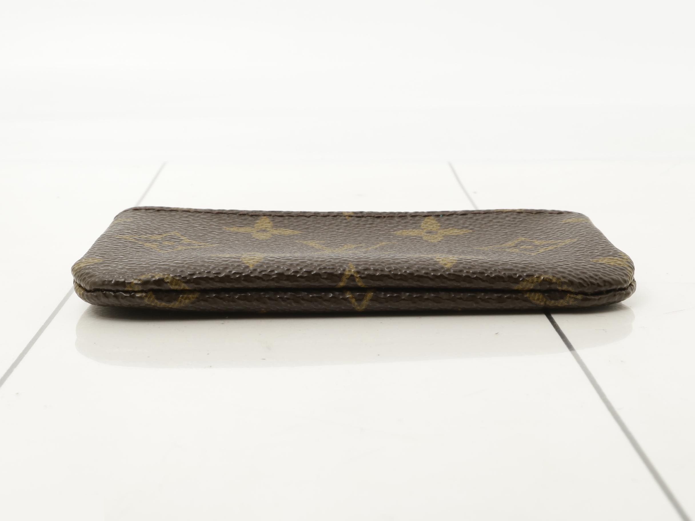 Coin case — view 3