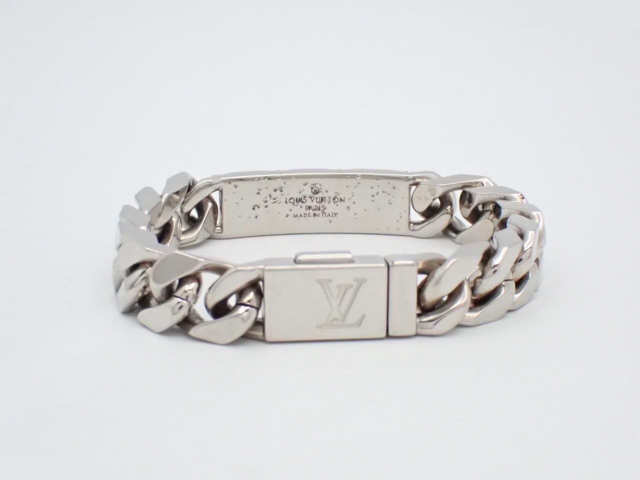 Chain bracelet with monogram pattern; wrist circumference approximately 18 cm. — view 2