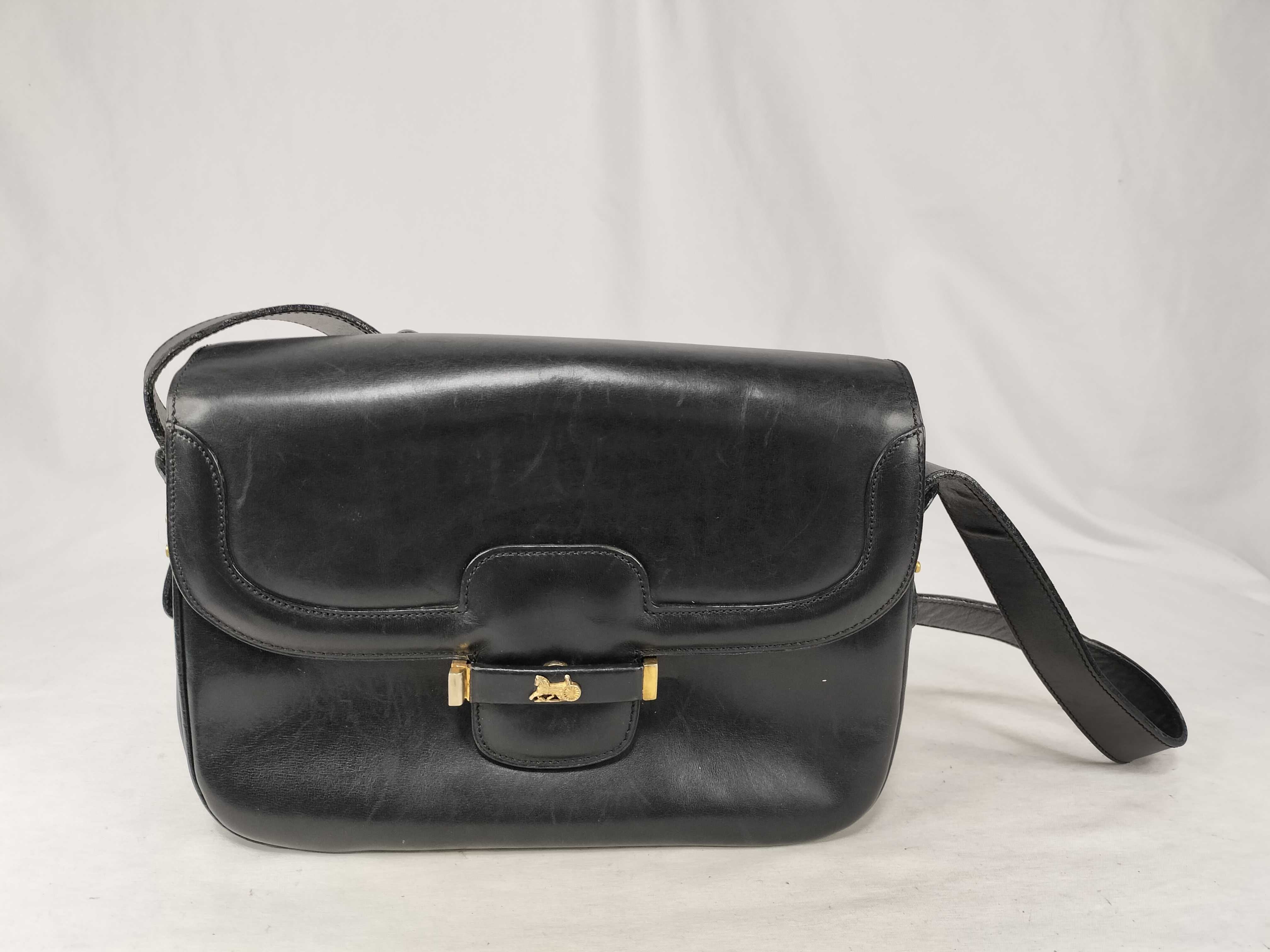 Carriage Hardware Shoulder Bag Black Leather Shoulder Bag