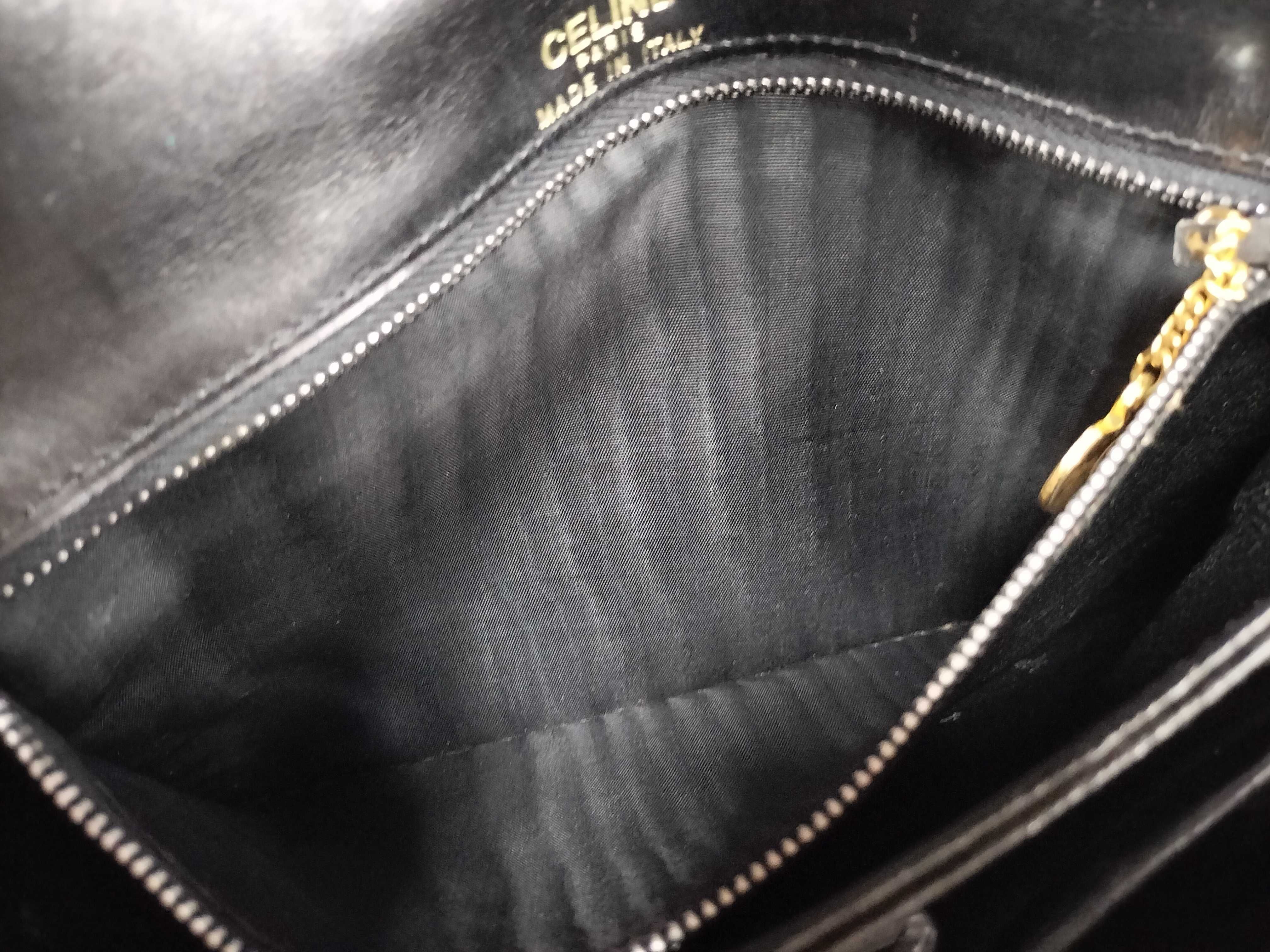 Carriage Hardware Shoulder Bag Black Leather Shoulder Bag — view 11