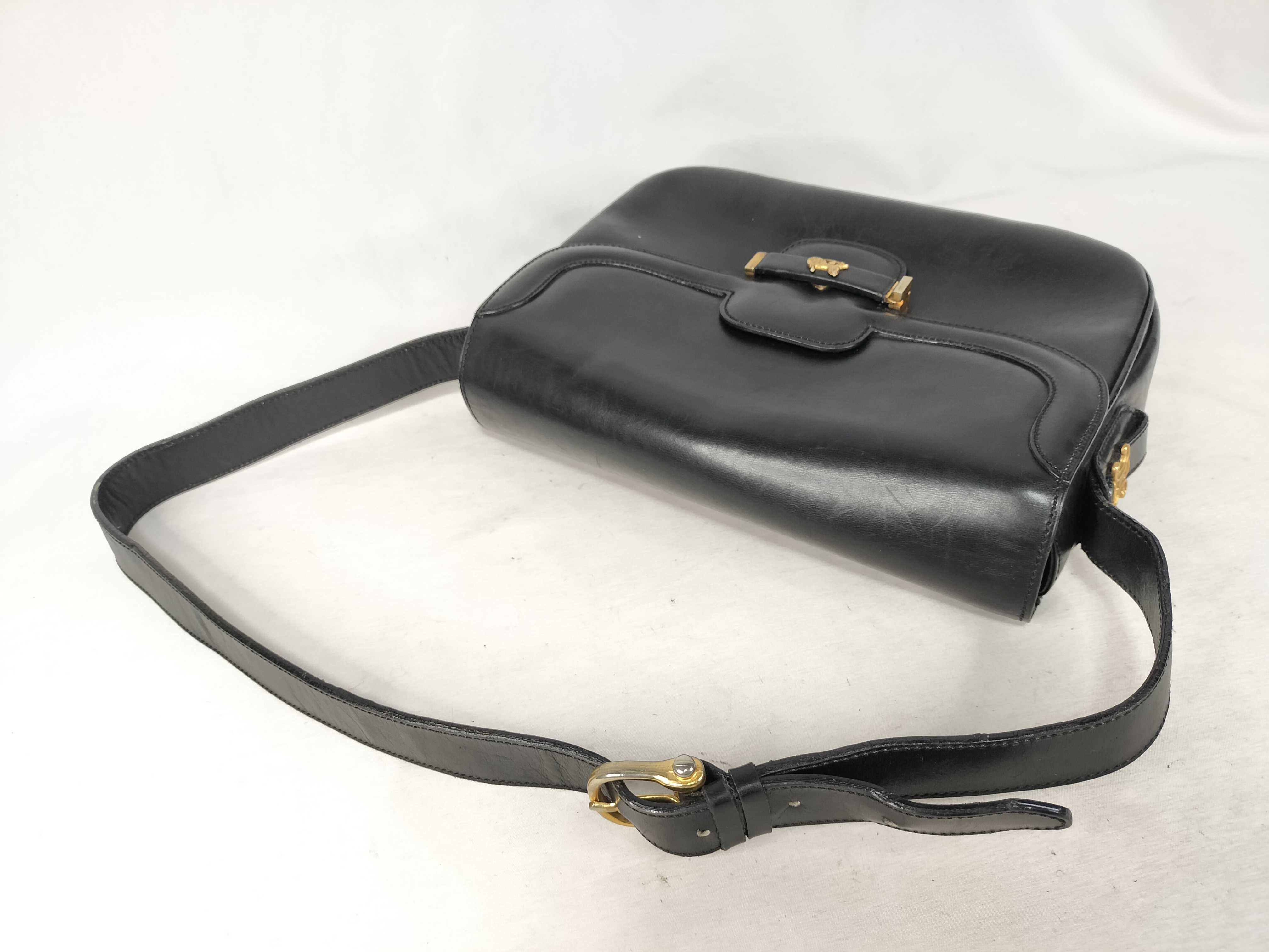 Carriage Hardware Shoulder Bag Black Leather Shoulder Bag — view 3