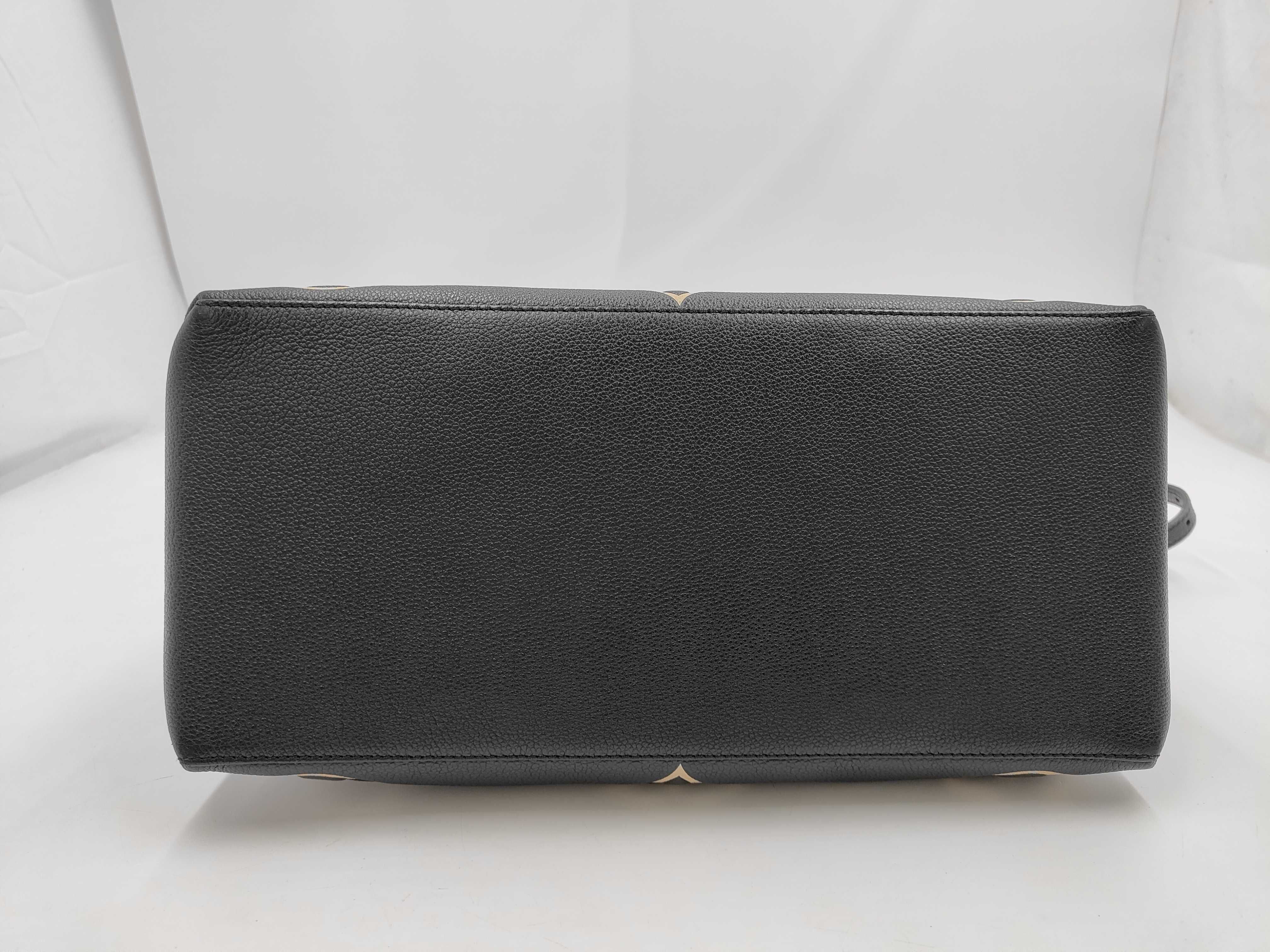 M45842 Grand Palais MM IC Handbag (Includes dust bag, strap, padlock, key, and name tag) — view 7
