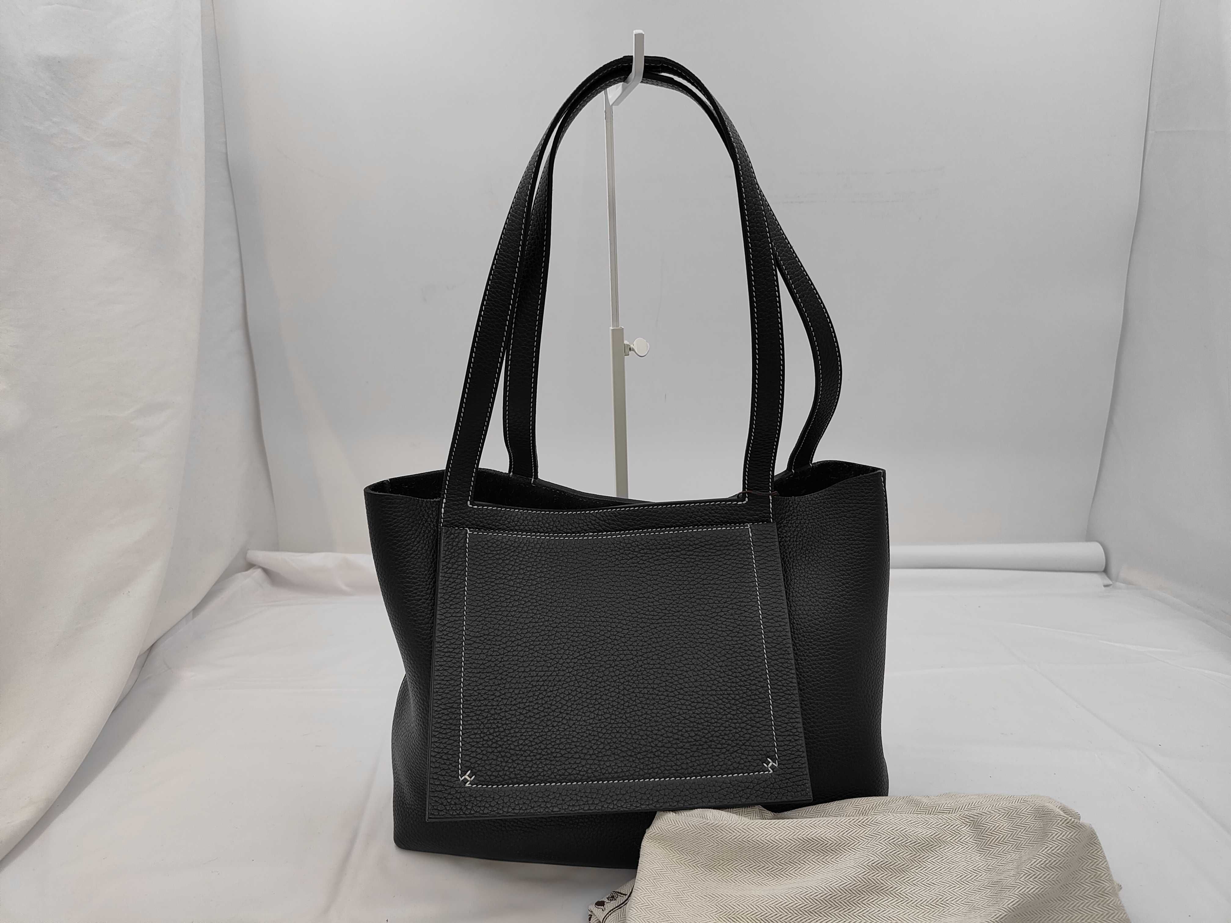 Cabasellier 31 B stamp Taurillon tote bag