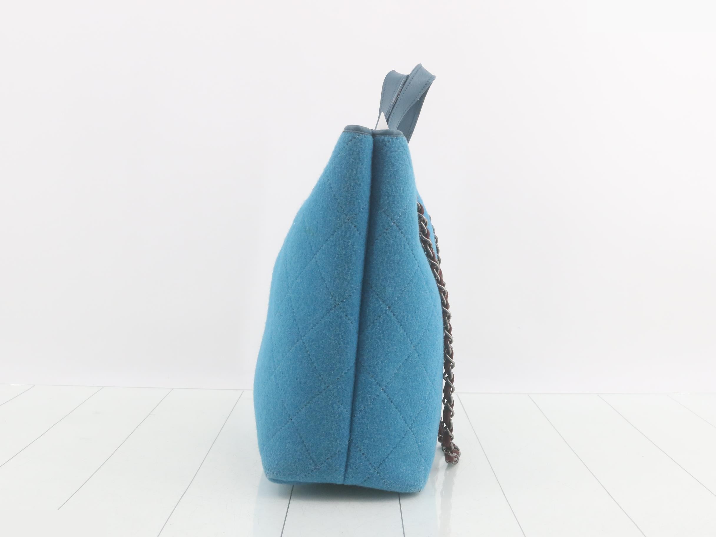 Matelassé Coco Mark Charm 2-Way Bag Handbag — view 3