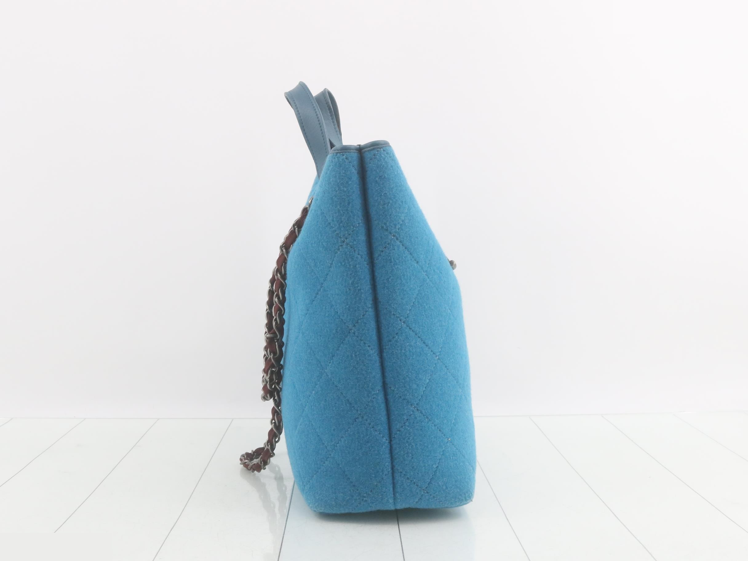 Matelassé Coco Mark Charm 2-Way Bag Handbag — view 4