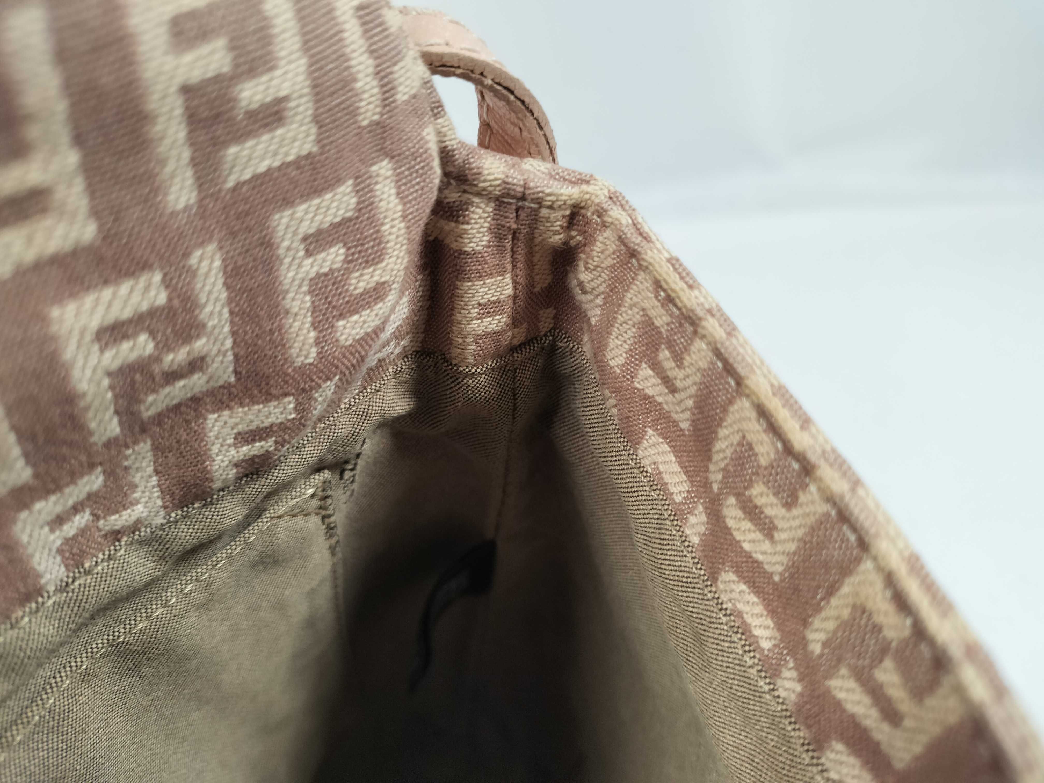 Zucchino Shoulder Bag — view 9