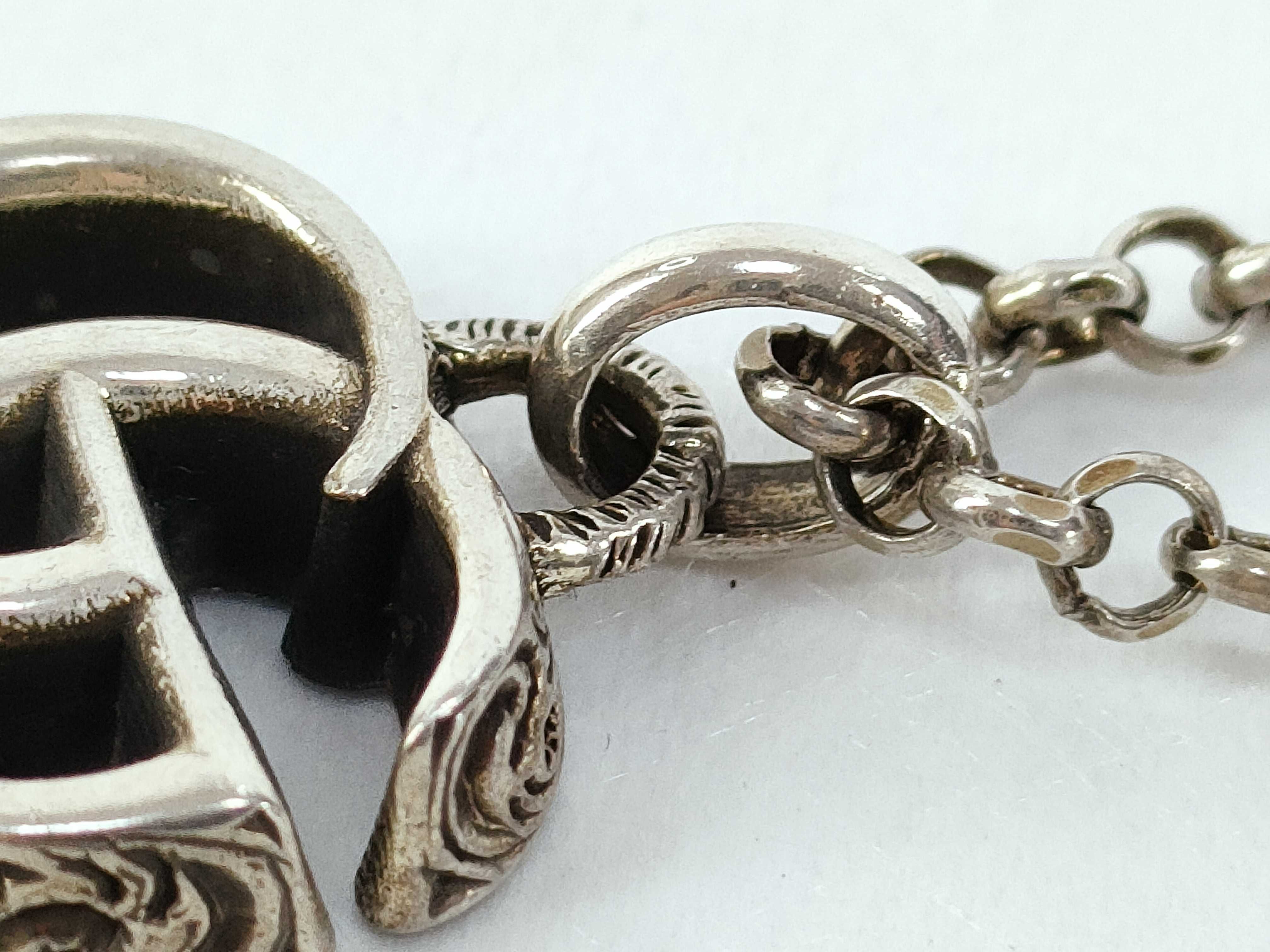 SV925 Double G Arabesque Key Necklace — view 8