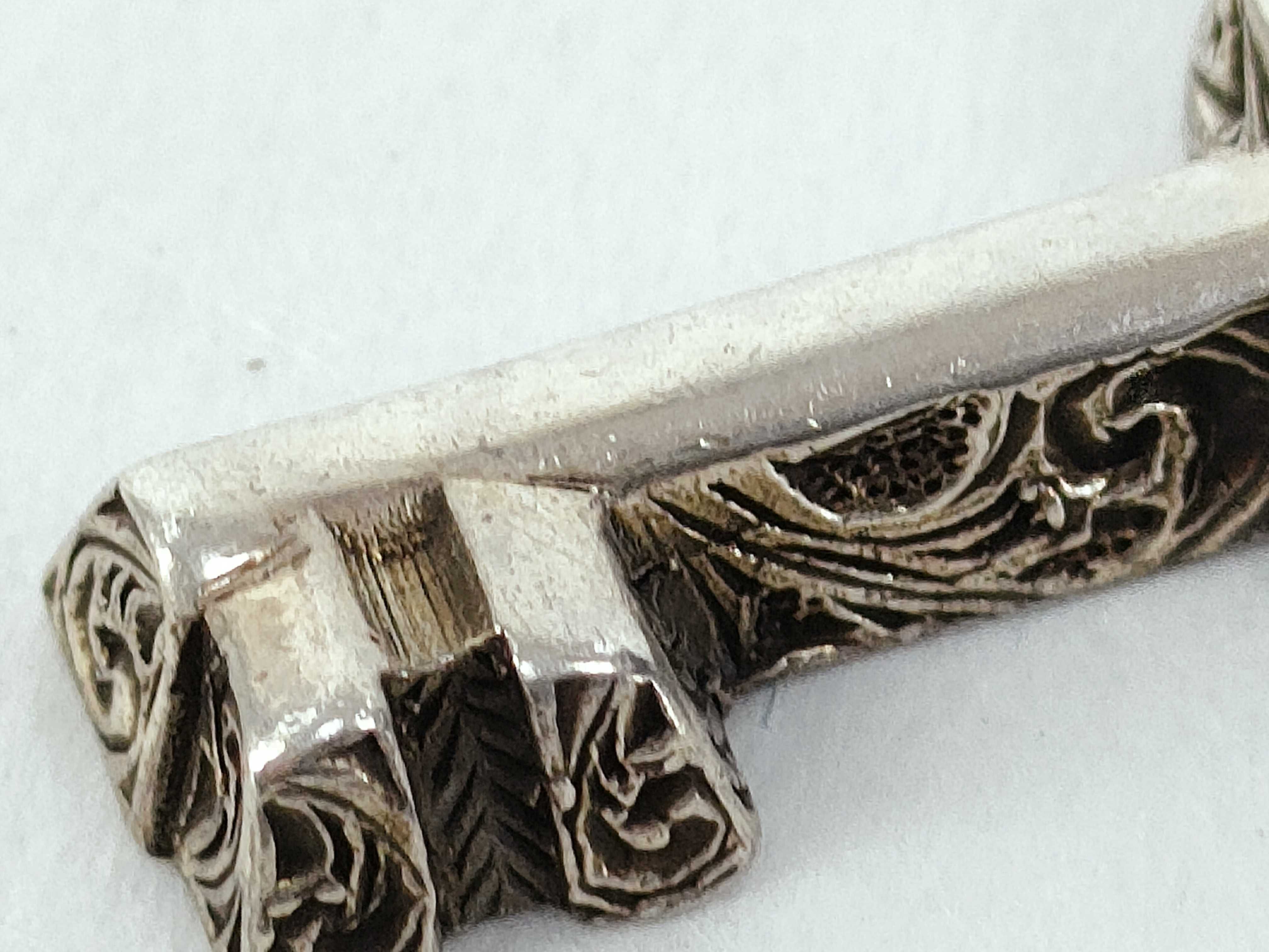 SV925 Double G Arabesque Key Necklace — view 9