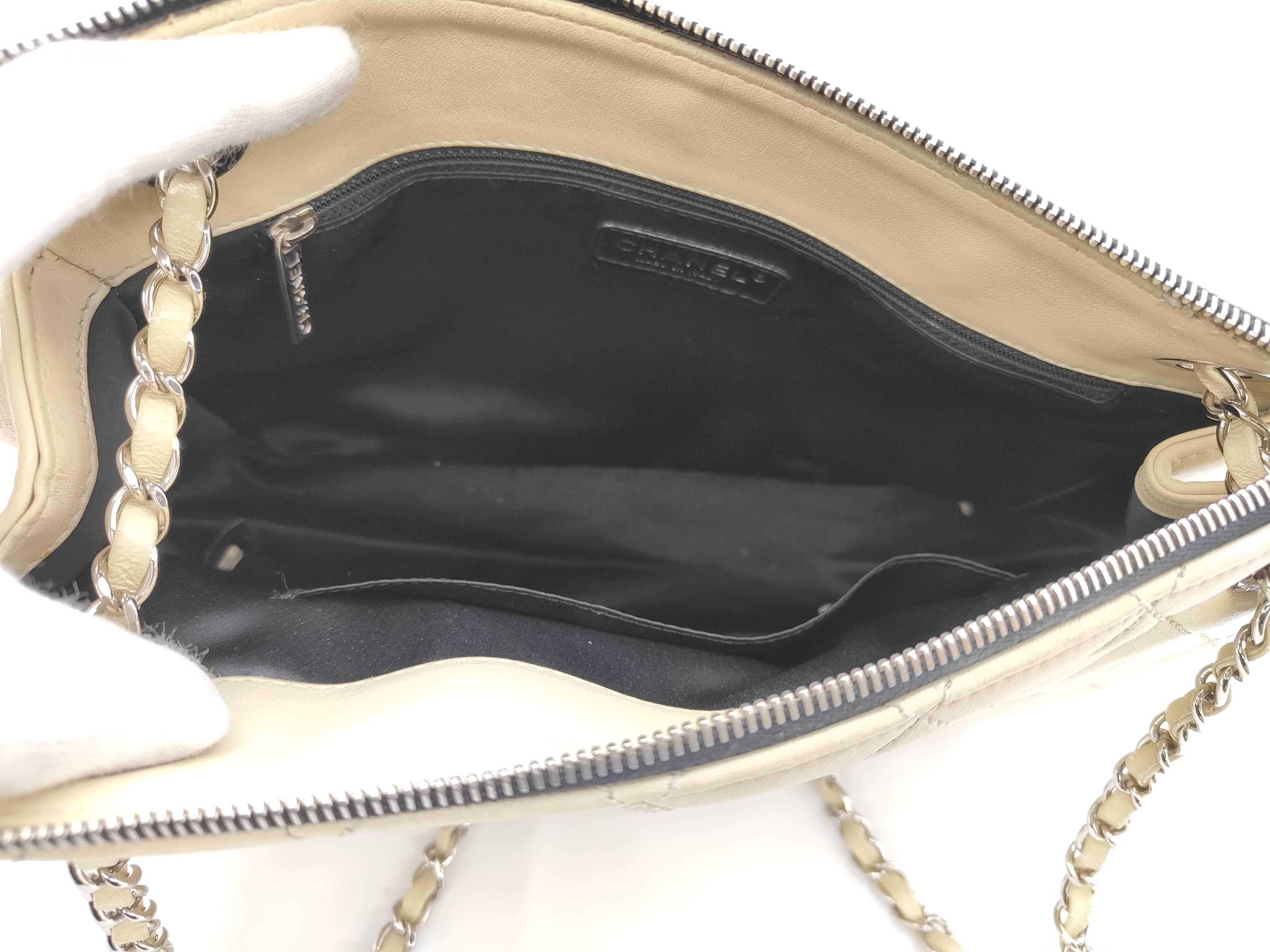 Lambskin Matelassé Gradient Chain Shoulder Bag (Serial No. 14) — view 8