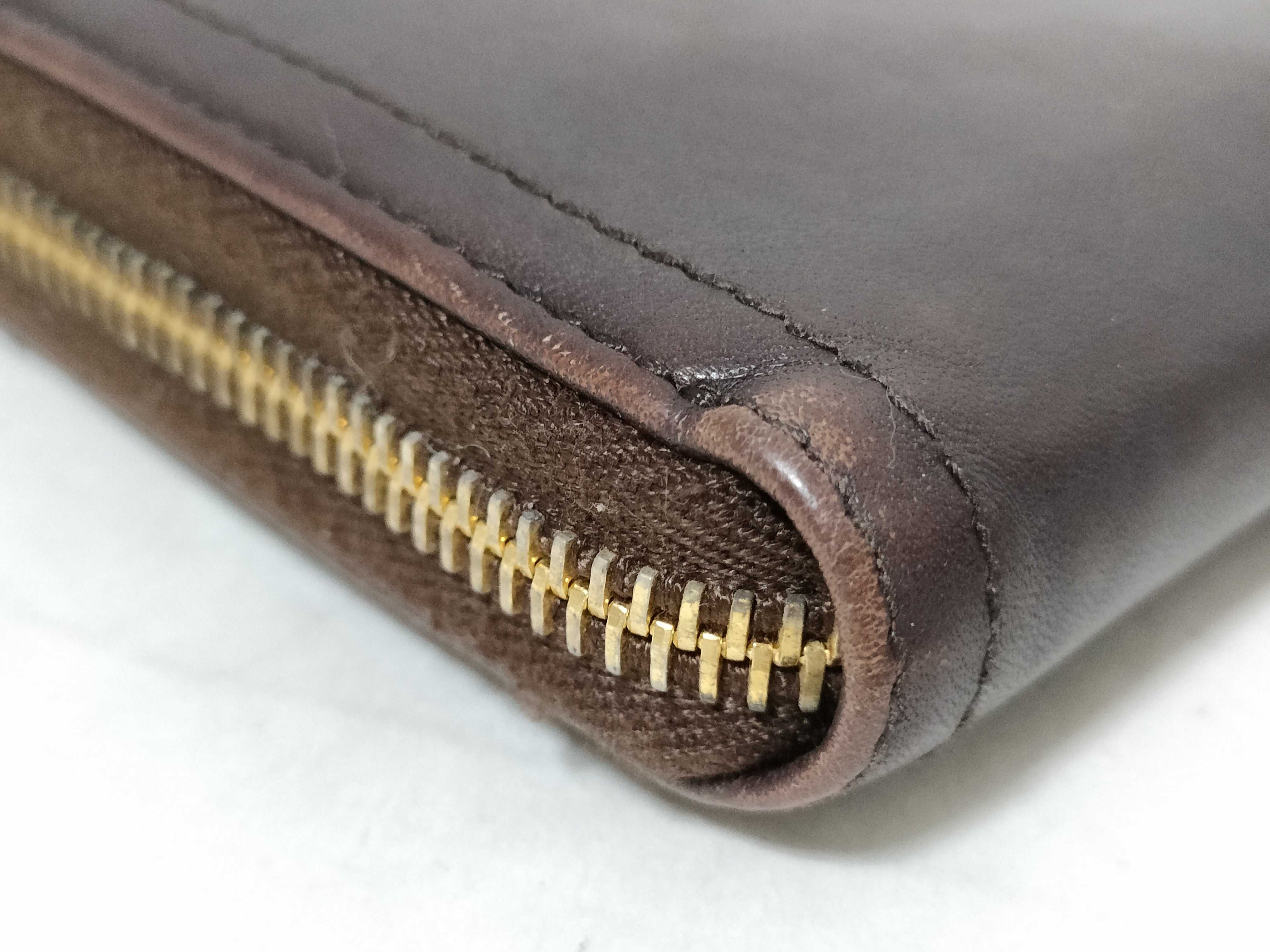 wallet — view 3