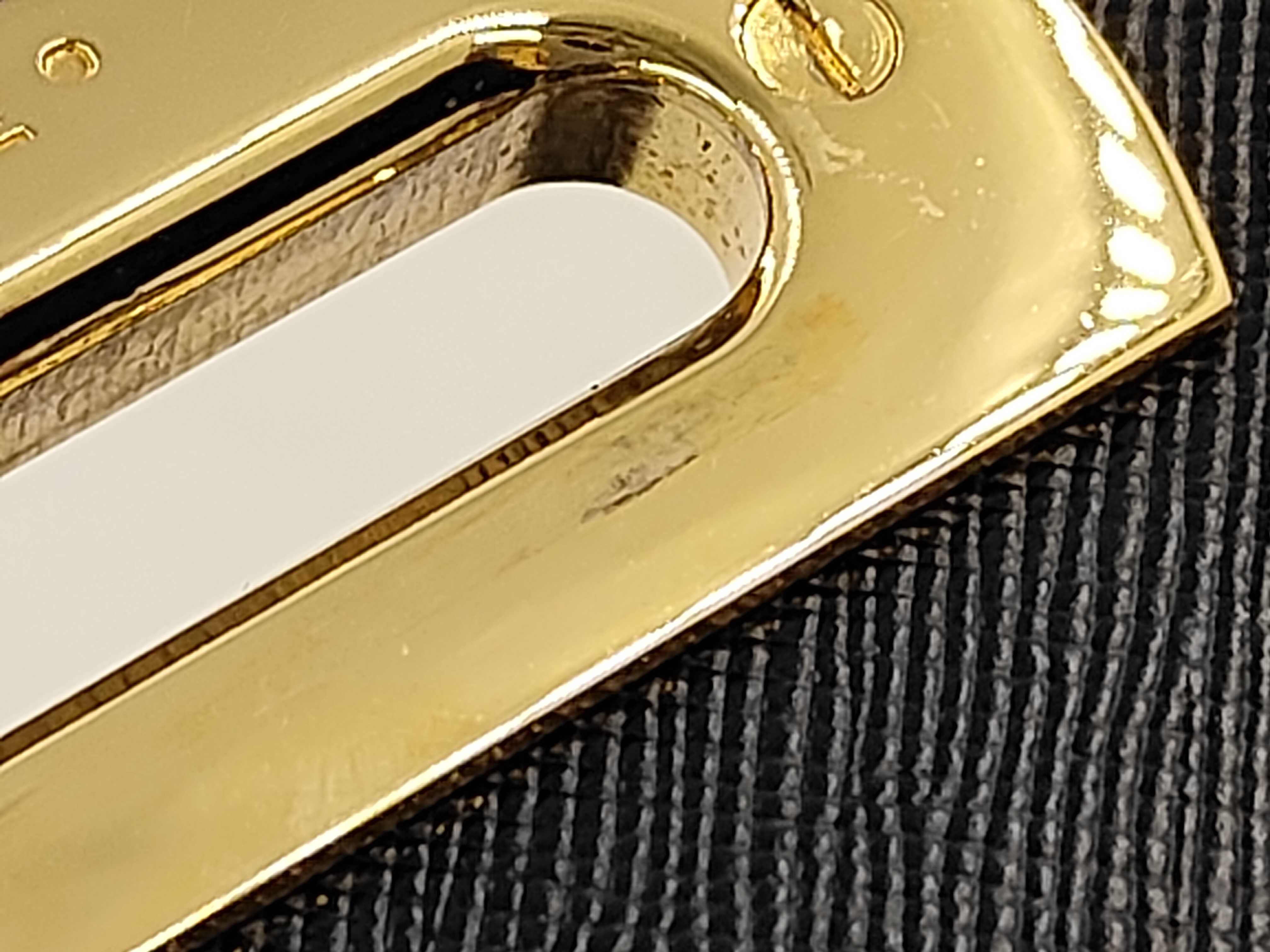 Ferragamo Shoulder Bag Handbag — view 11