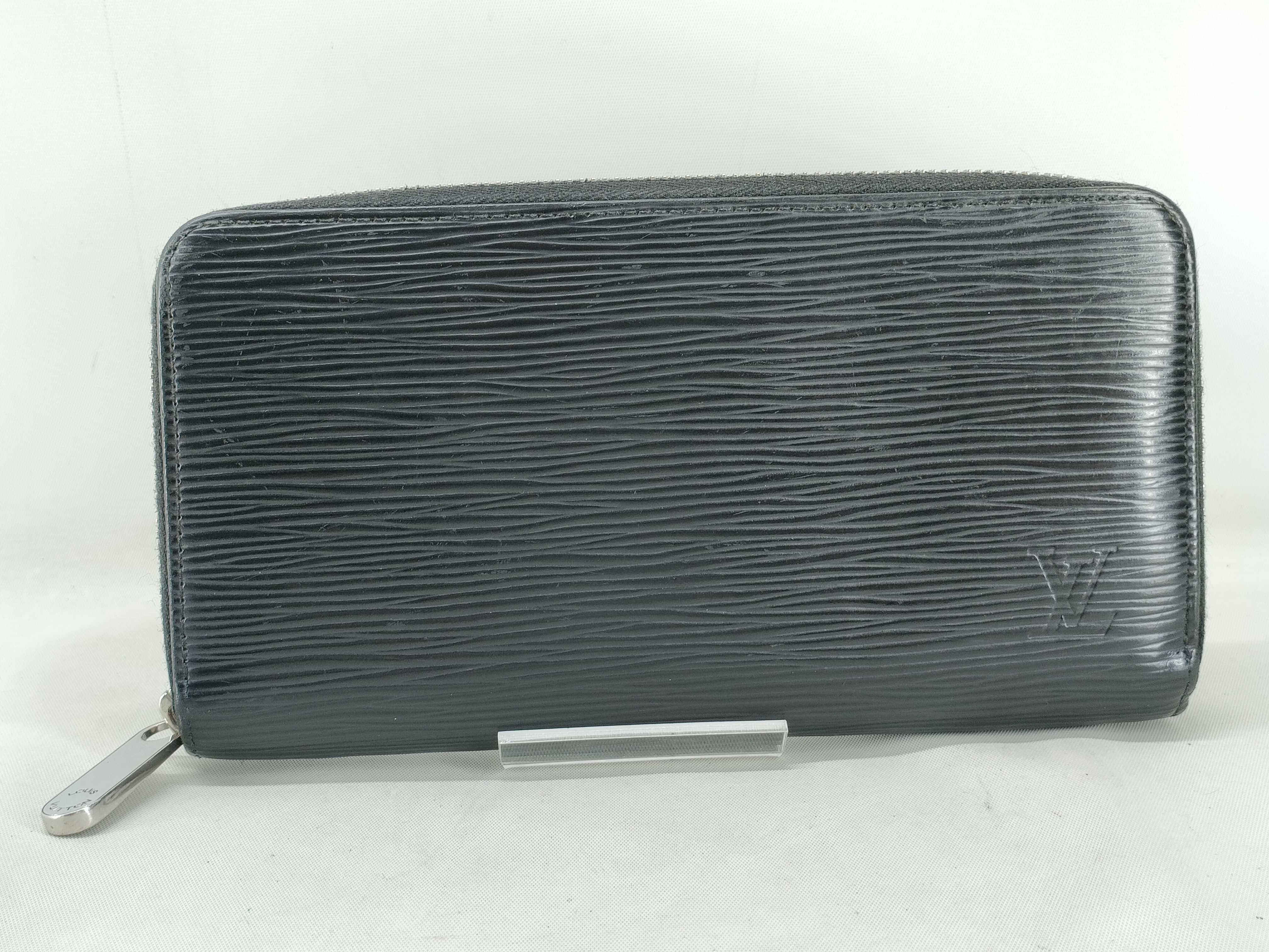 Epi Zippy Wallet M61857