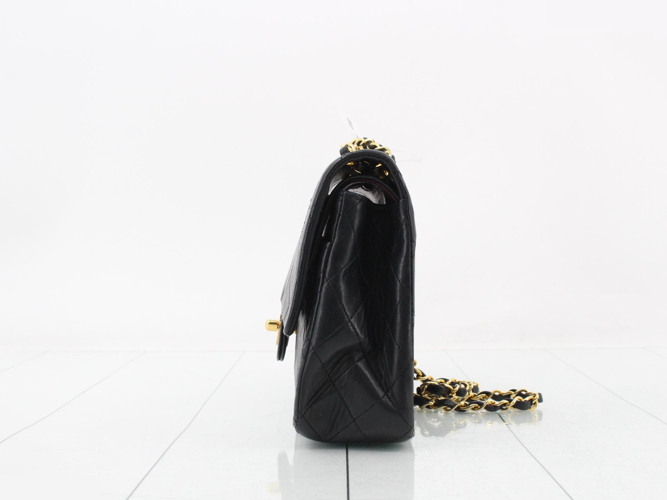 Lambskin Matelassé 25 Double Flap Double Chain Shoulder Bag — view 3