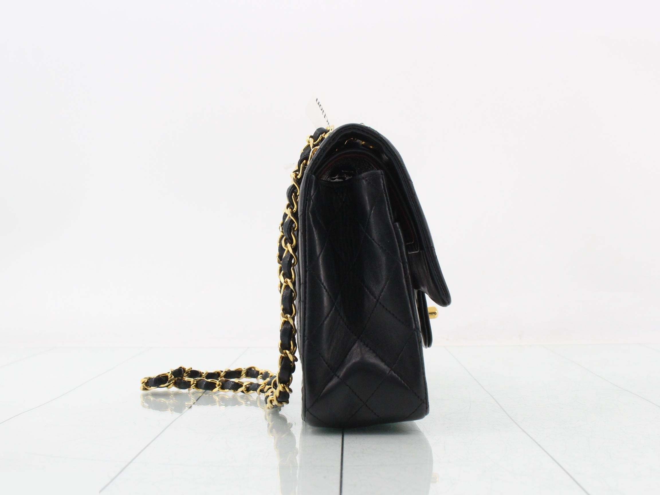 Lambskin Matelassé 25 Double Flap Double Chain Shoulder Bag — view 4