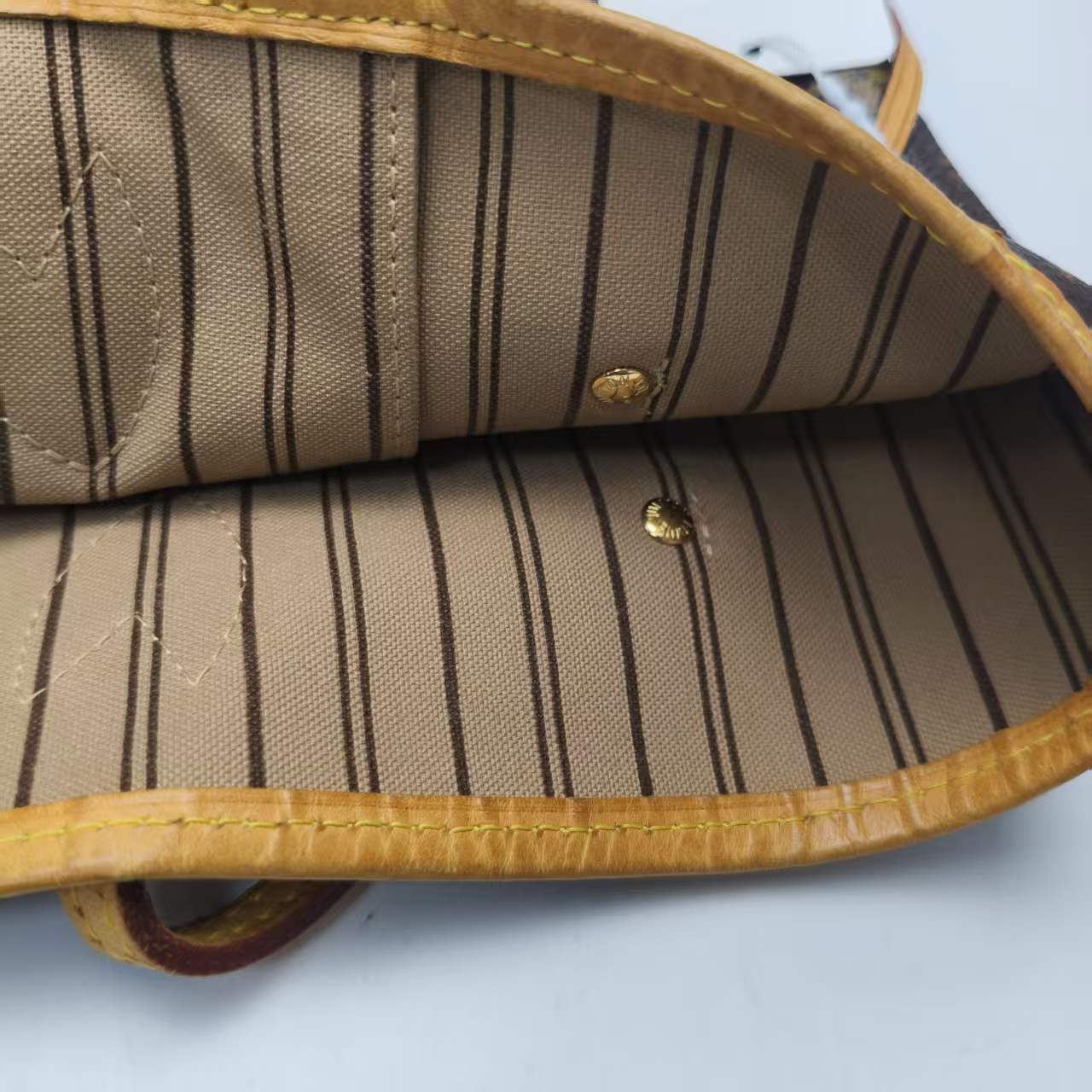 【*Shipped from: China*】LOUIS VUITTON PU Handbag — view 12