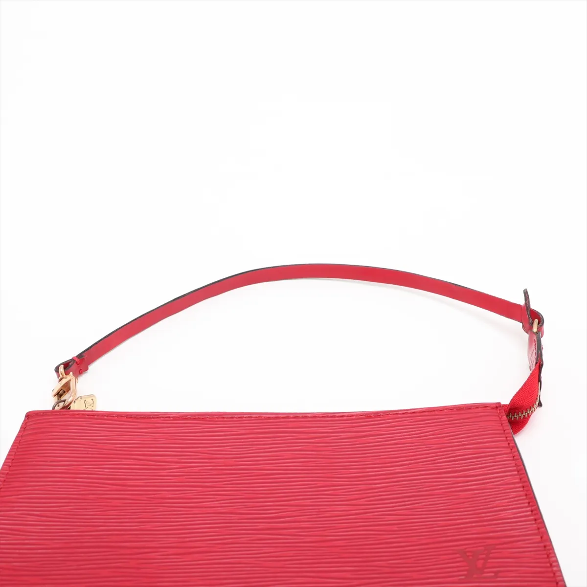 Epi Pochette Accessoires M52947 AR1903 Red — view 6