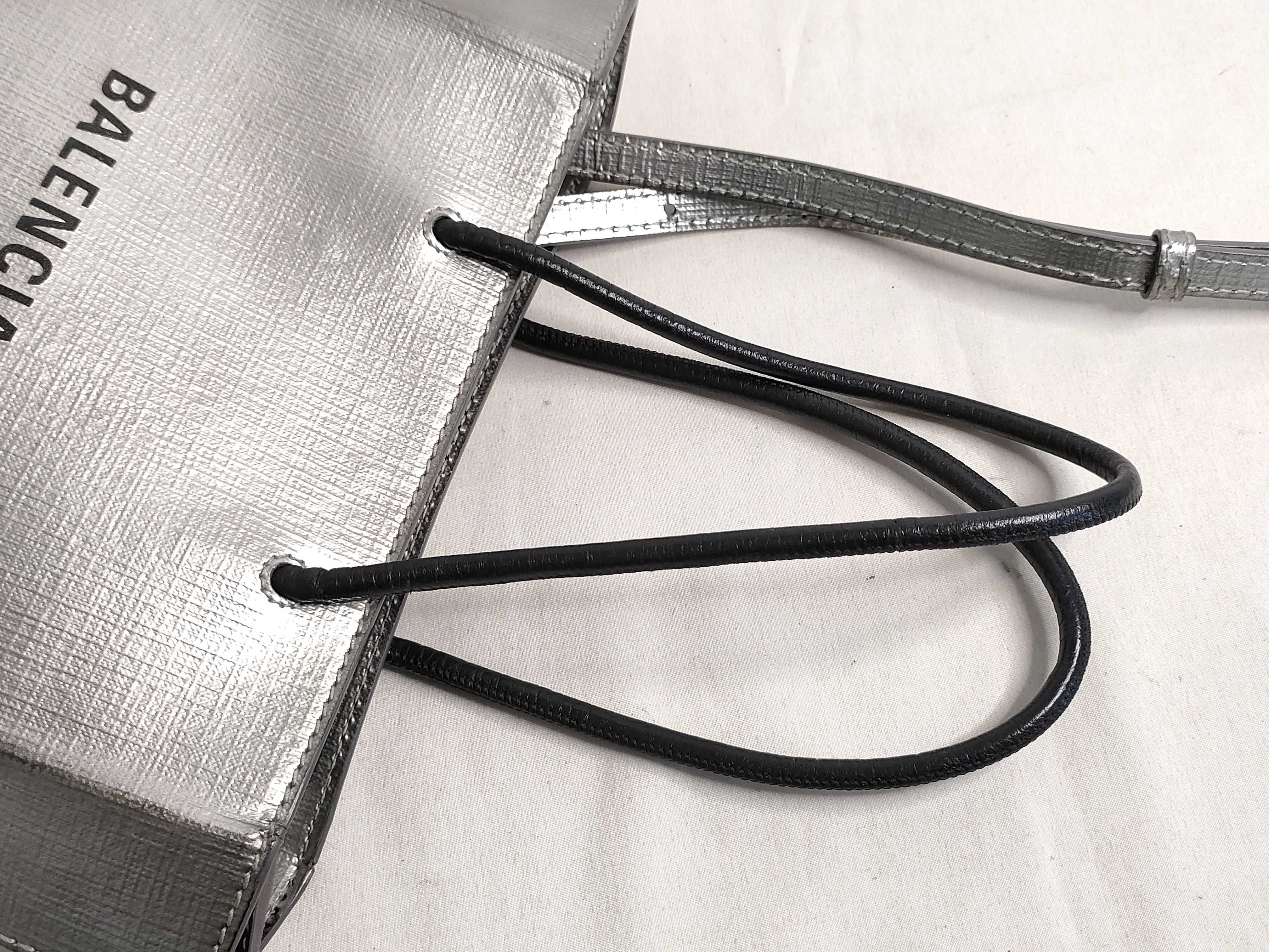 handbag — view 3