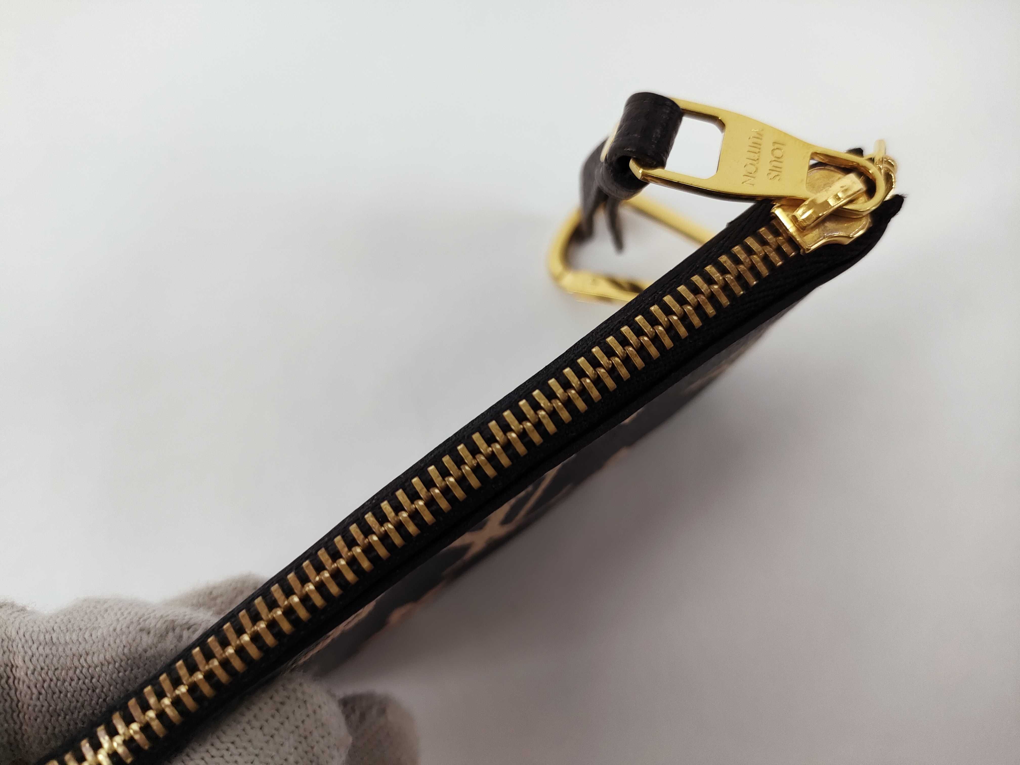 Monogram Empreinte Louis Vuitton Pochette Clé Bicolor Empreinte CT5203 Coin Case — view 9