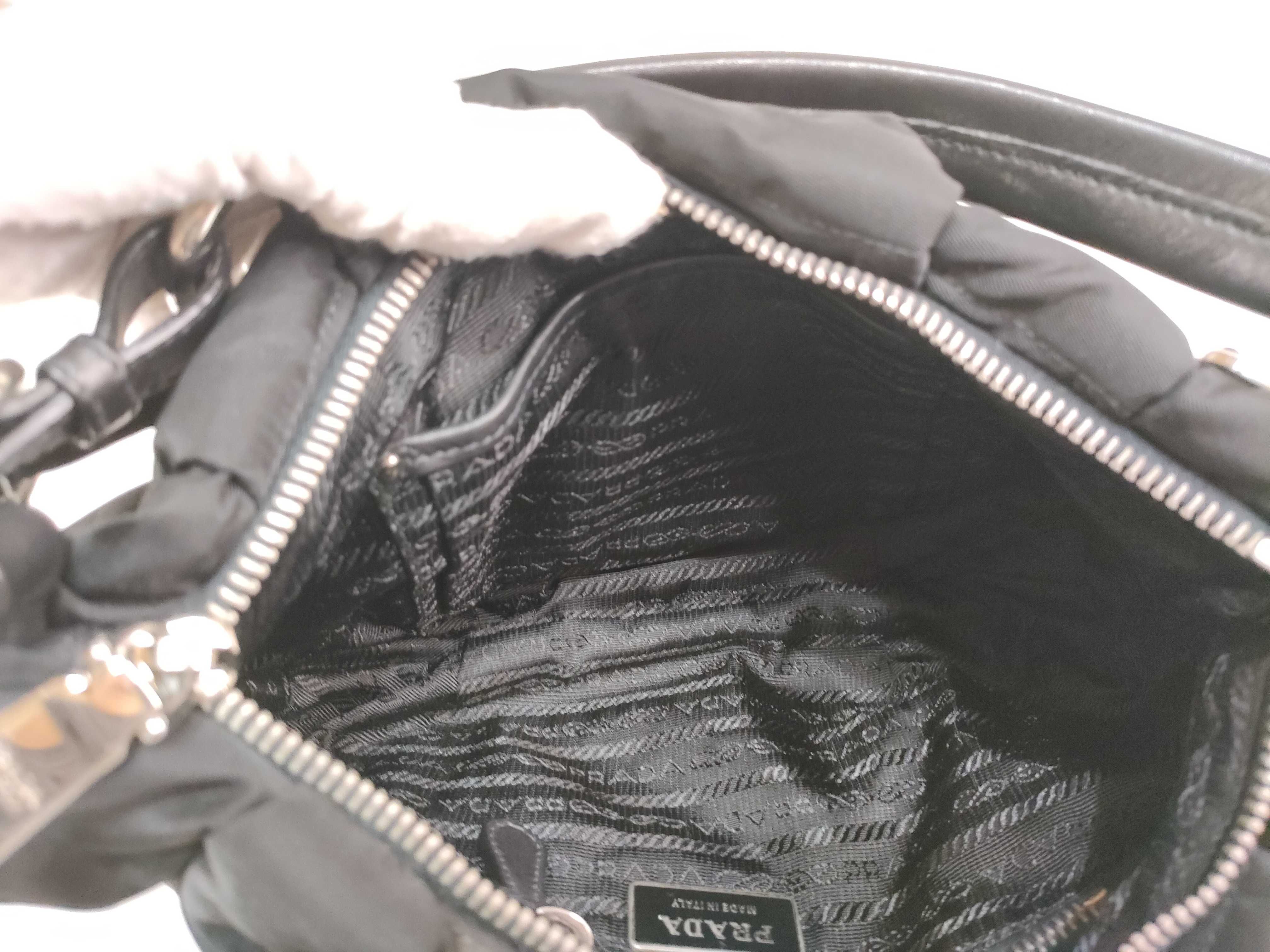 handbag with logo hardware, charm, dust bag, and shop card included. — view 11