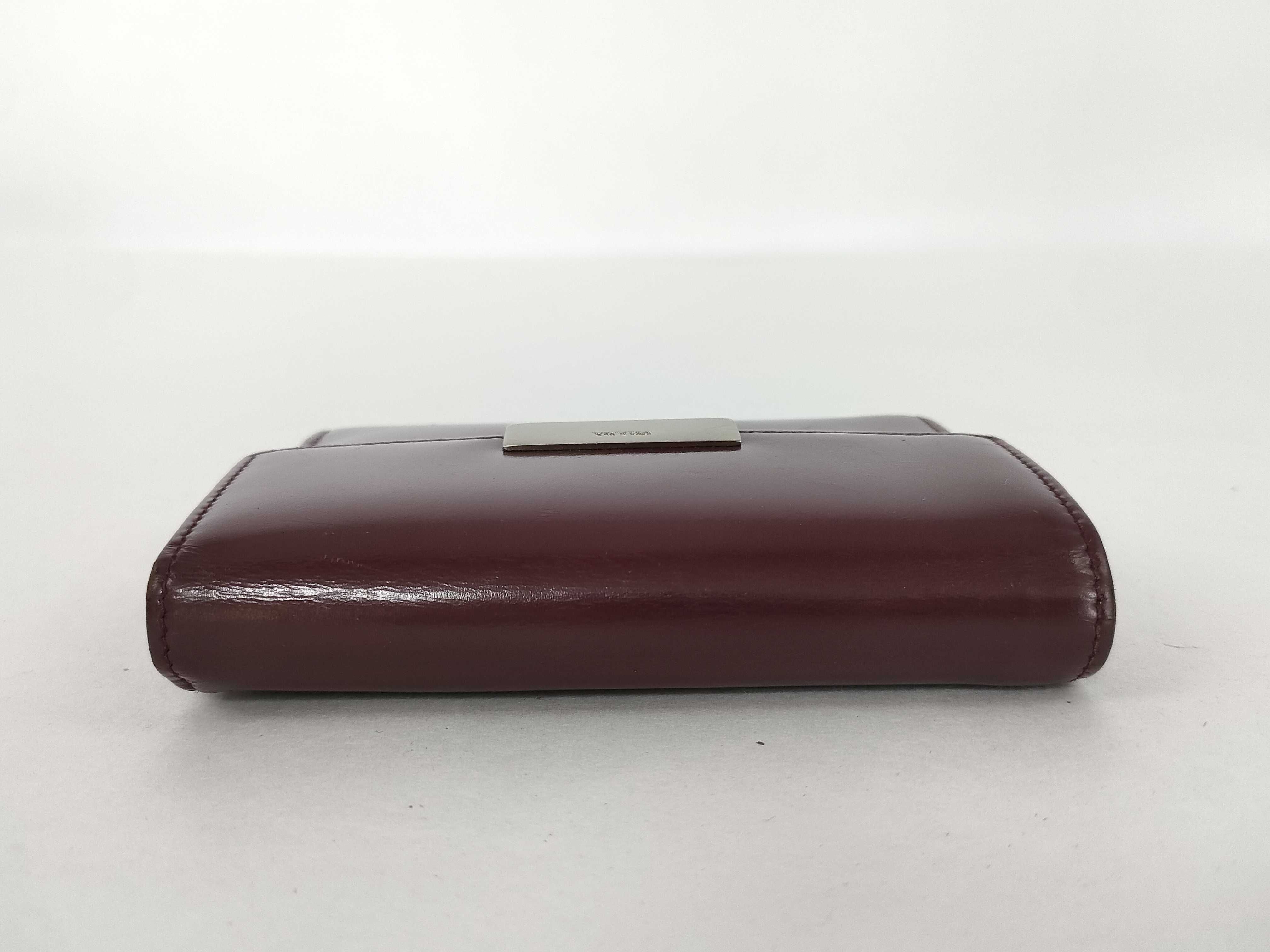wallet — view 5