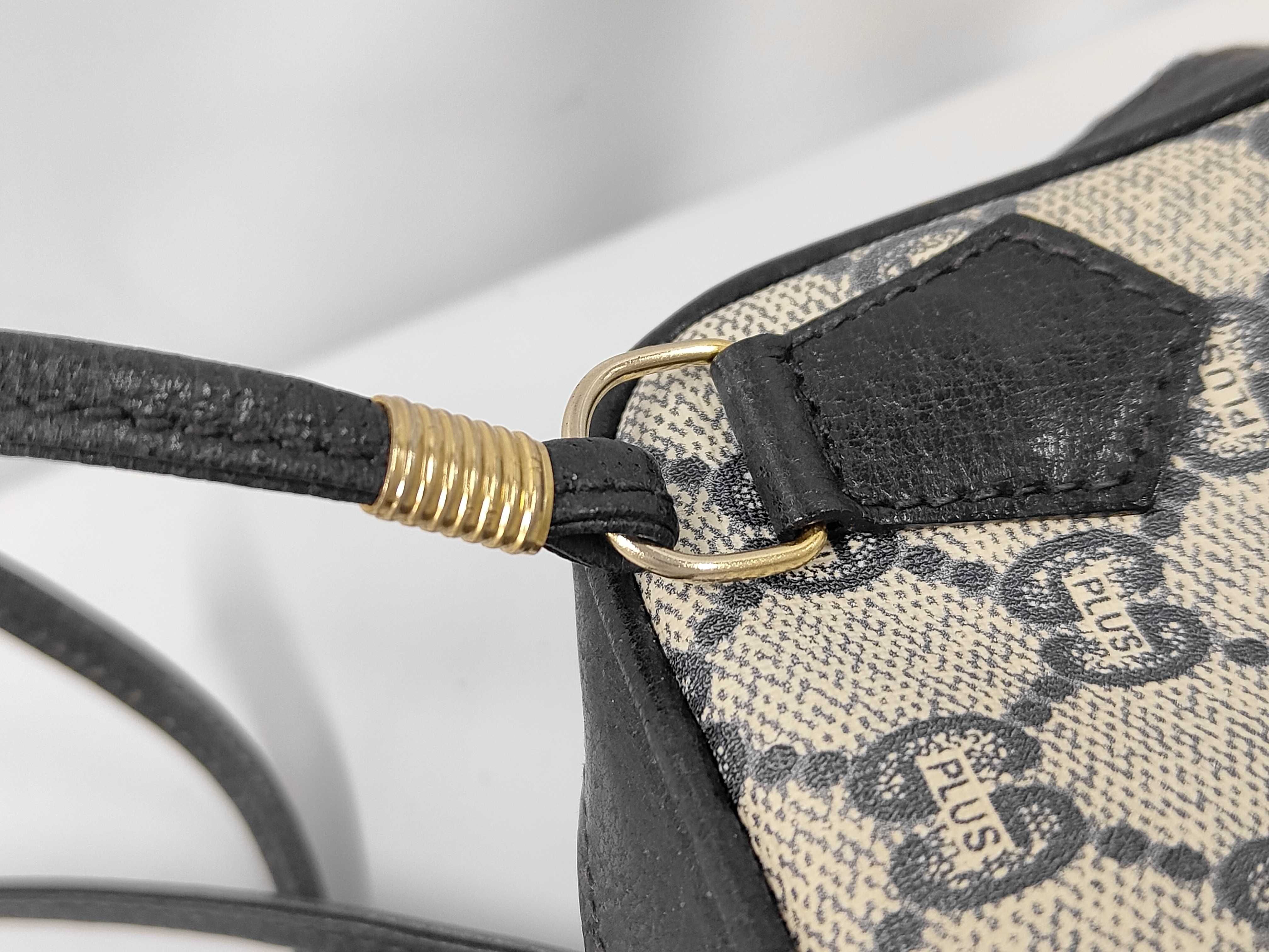 Old Gucci Shoulder Bag — view 6