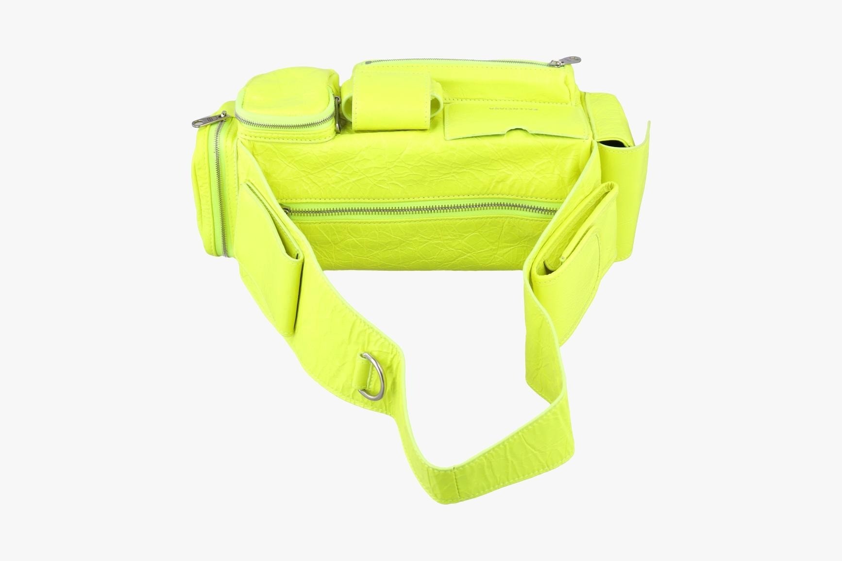 Super Busy XS Sling Bag, Leather, Green/Yellow — view 5