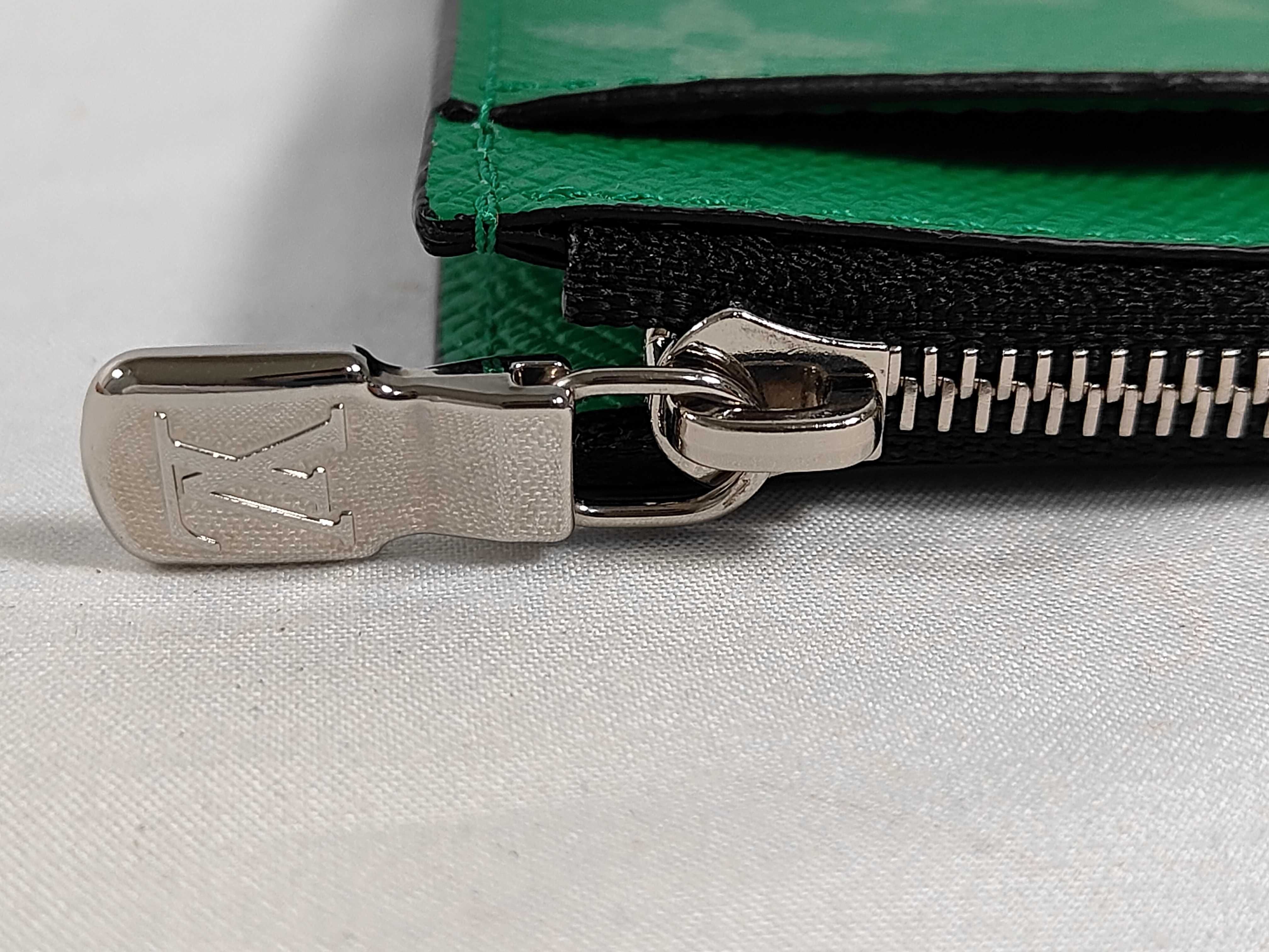 Taiga Lama Coin Card Holder M83102 Coin Case — view 3