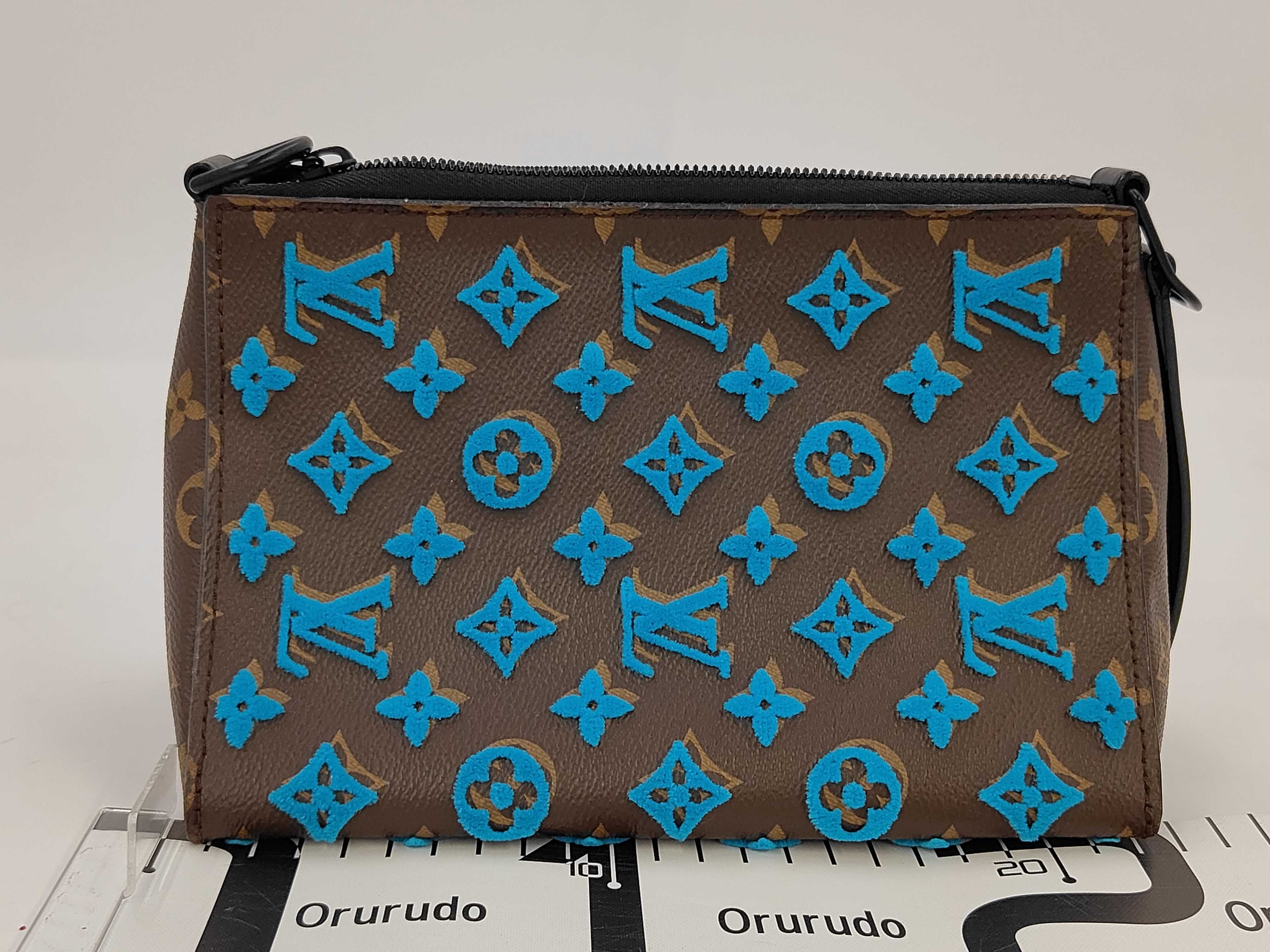 Monogram Tuffetage Triangle M45078 Shoulder Bag — view 2