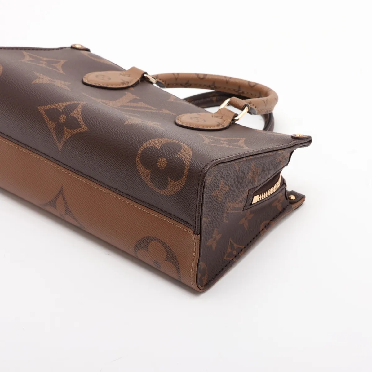Giant Monogram Reverse OnTheGo EW M46653 Brown (RFID detected) — view 3